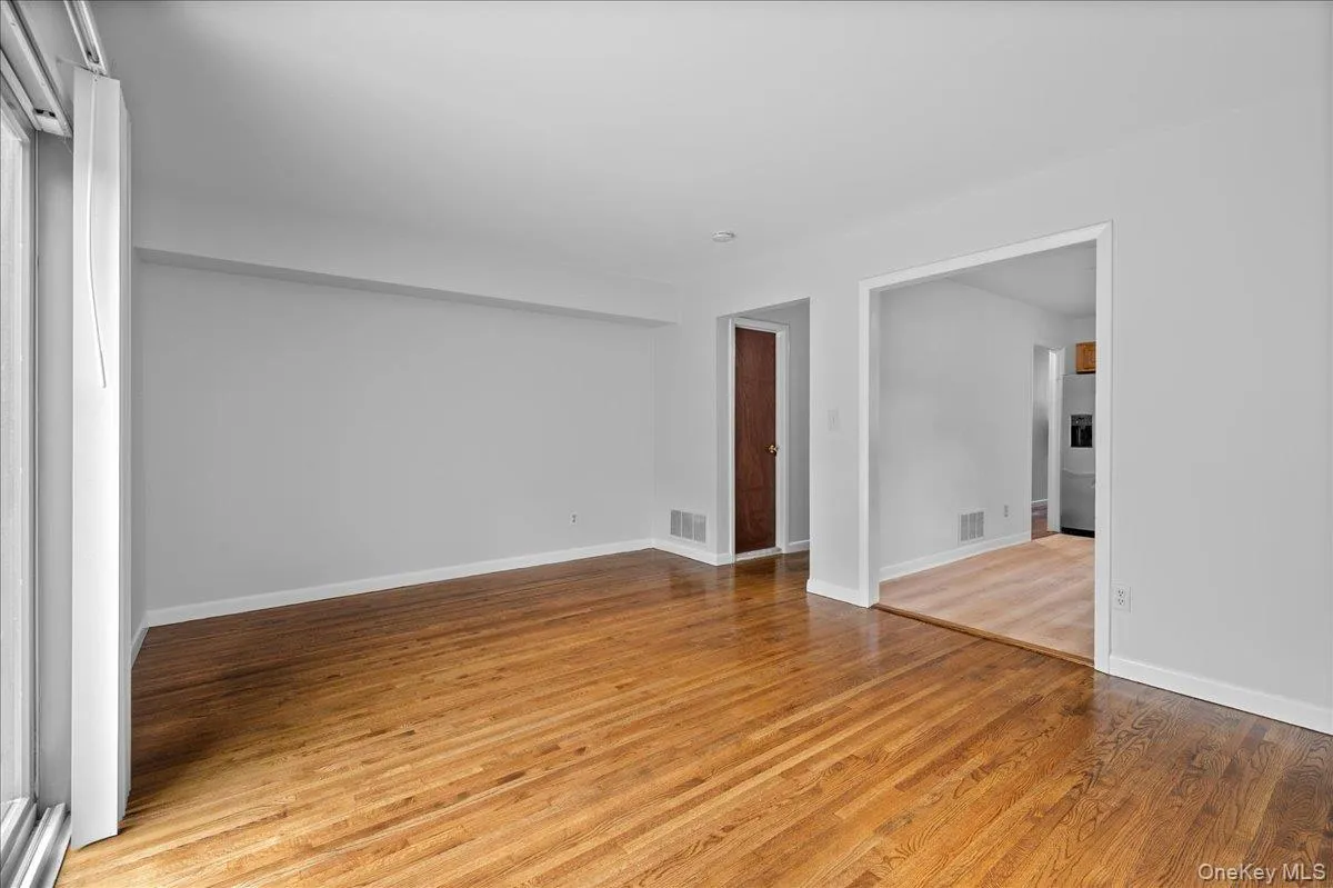 284 Park Avenue, Harrison, NY, 3 Bedrooms Bedrooms, 5 Rooms Rooms,1 BathroomBathrooms,Residential Lease,For Rent,Park,0,1046628 284 Park Avenue, Harrison, NY, 3 Bedrooms Bedrooms, 5 Rooms Rooms,1 BathroomBathrooms,Residential Lease,For Rent,Park,0,1046628