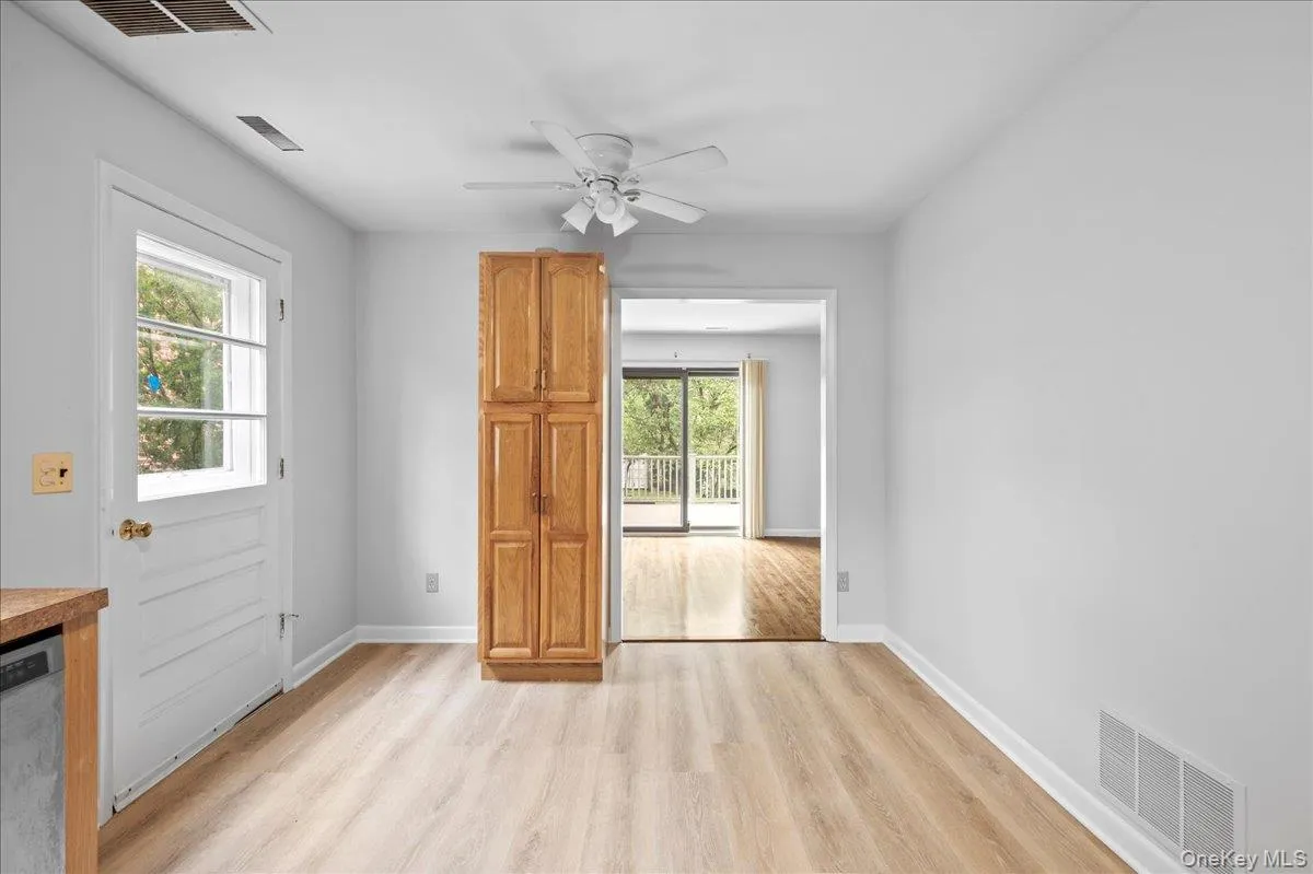 284 Park Avenue, Harrison, NY, 3 Bedrooms Bedrooms, 5 Rooms Rooms,1 BathroomBathrooms,Residential Lease,For Rent,Park,0,1046628 284 Park Avenue, Harrison, NY, 3 Bedrooms Bedrooms, 5 Rooms Rooms,1 BathroomBathrooms,Residential Lease,For Rent,Park,0,1046628