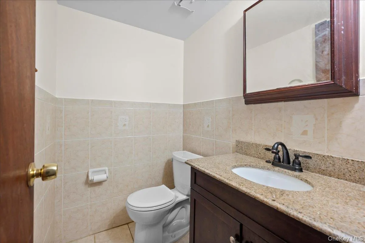 284 Park Avenue, Harrison, NY, 3 Bedrooms Bedrooms, 5 Rooms Rooms,1 BathroomBathrooms,Residential Lease,For Rent,Park,0,1046628 284 Park Avenue, Harrison, NY, 3 Bedrooms Bedrooms, 5 Rooms Rooms,1 BathroomBathrooms,Residential Lease,For Rent,Park,0,1046628