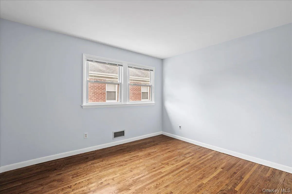 284 Park Avenue, Harrison, NY, 3 Bedrooms Bedrooms, 5 Rooms Rooms,1 BathroomBathrooms,Residential Lease,For Rent,Park,0,1046628 284 Park Avenue, Harrison, NY, 3 Bedrooms Bedrooms, 5 Rooms Rooms,1 BathroomBathrooms,Residential Lease,For Rent,Park,0,1046628