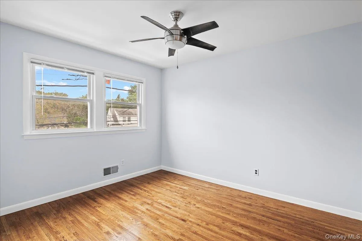 284 Park Avenue, Harrison, NY, 3 Bedrooms Bedrooms, 5 Rooms Rooms,1 BathroomBathrooms,Residential Lease,For Rent,Park,0,1046628 284 Park Avenue, Harrison, NY, 3 Bedrooms Bedrooms, 5 Rooms Rooms,1 BathroomBathrooms,Residential Lease,For Rent,Park,0,1046628