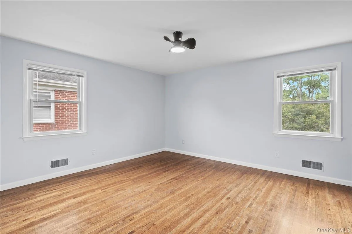 284 Park Avenue, Harrison, NY, 3 Bedrooms Bedrooms, 5 Rooms Rooms,1 BathroomBathrooms,Residential Lease,For Rent,Park,0,1046628 284 Park Avenue, Harrison, NY, 3 Bedrooms Bedrooms, 5 Rooms Rooms,1 BathroomBathrooms,Residential Lease,For Rent,Park,0,1046628