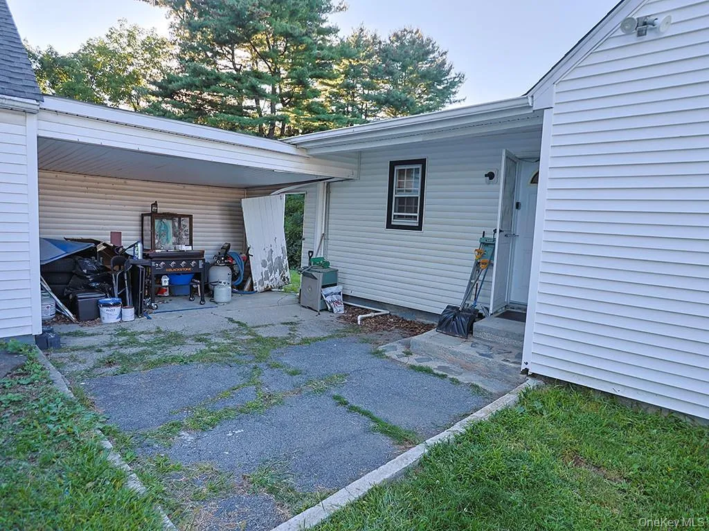 580 Route 17M, Middletown, NY, 5 Bedrooms Bedrooms, 8 Rooms Rooms,2 BathroomsBathrooms,Residential,For Rent,Route 17M,0,1046630 580 Route 17M, Middletown, NY, 5 Bedrooms Bedrooms, 8 Rooms Rooms,2 BathroomsBathrooms,Residential,For Rent,Route 17M,0,1046630