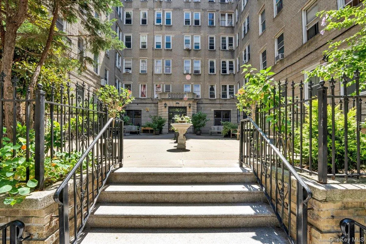 811 Walton Avenue, New York, NY, 1 Bedroom Bedrooms, 5 Rooms Rooms,1 BathroomBathrooms,Residential,For Rent,Avenue,0,1046632 811 Walton Avenue, New York, NY, 1 Bedroom Bedrooms, 5 Rooms Rooms,1 BathroomBathrooms,Residential,For Rent,Avenue,0,1046632
