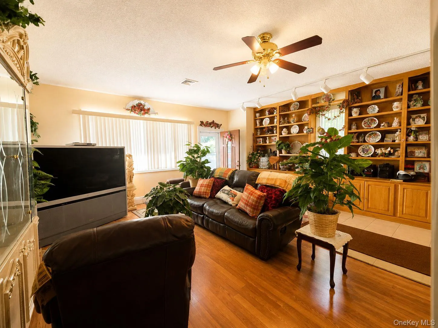 19 Stewart Place, Ramapo, NY, 5 Bedrooms Bedrooms, 9 Rooms Rooms,3 BathroomsBathrooms,Residential,For Rent,Stewart,0,1046634 19 Stewart Place, Ramapo, NY, 5 Bedrooms Bedrooms, 9 Rooms Rooms,3 BathroomsBathrooms,Residential,For Rent,Stewart,0,1046634