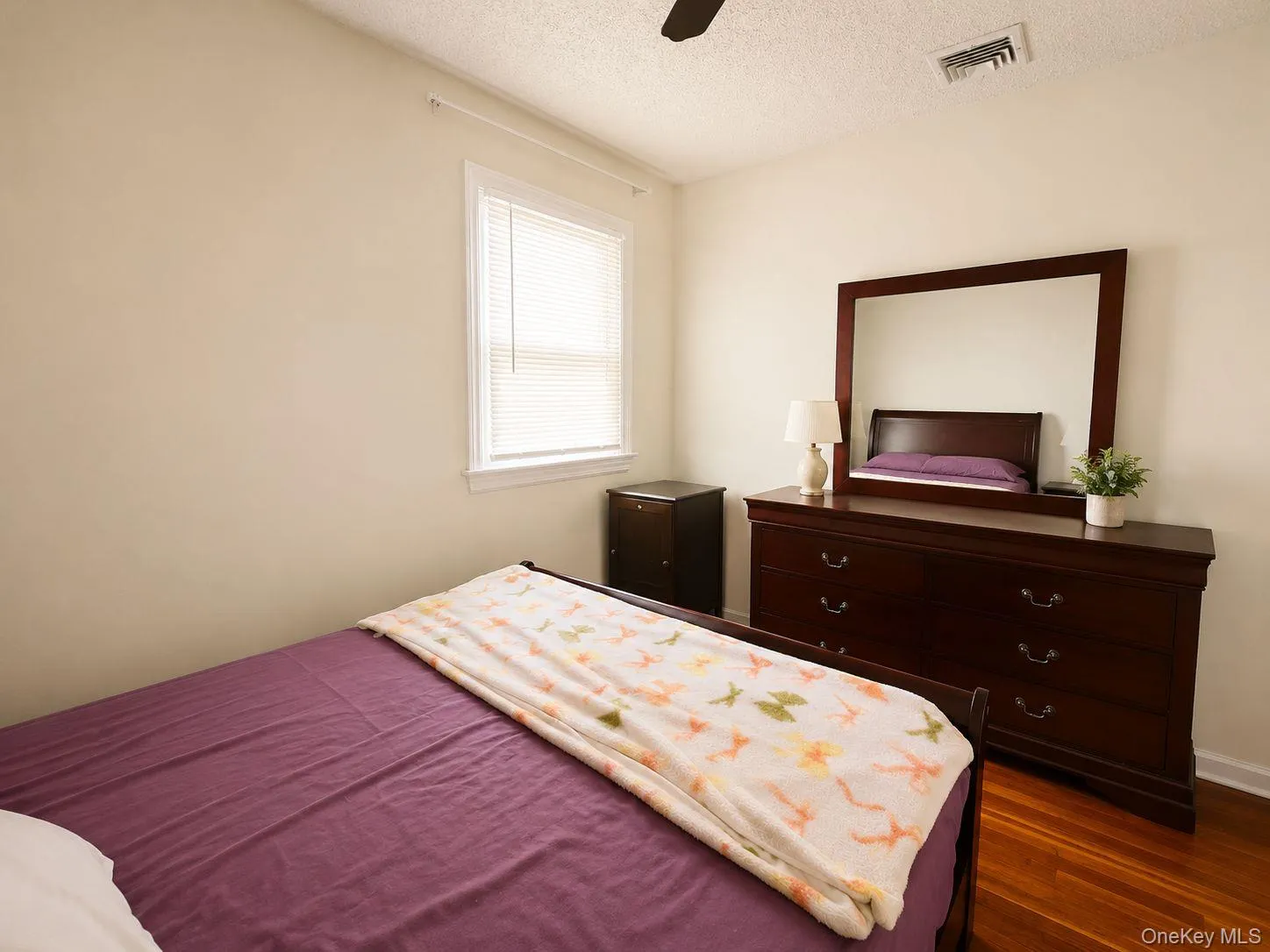 19 Stewart Place, Ramapo, NY, 5 Bedrooms Bedrooms, 9 Rooms Rooms,3 BathroomsBathrooms,Residential,For Rent,Stewart,0,1046634 19 Stewart Place, Ramapo, NY, 5 Bedrooms Bedrooms, 9 Rooms Rooms,3 BathroomsBathrooms,Residential,For Rent,Stewart,0,1046634