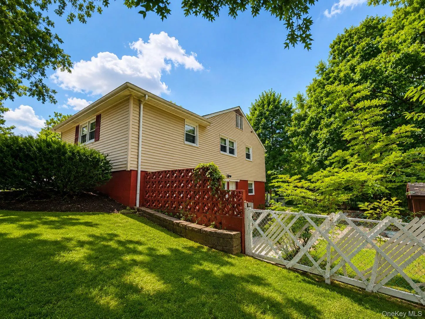 19 Stewart Place, Ramapo, NY, 5 Bedrooms Bedrooms, 9 Rooms Rooms,3 BathroomsBathrooms,Residential,For Rent,Stewart,0,1046634 19 Stewart Place, Ramapo, NY, 5 Bedrooms Bedrooms, 9 Rooms Rooms,3 BathroomsBathrooms,Residential,For Rent,Stewart,0,1046634