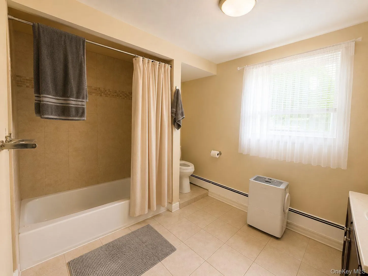 19 Stewart Place, Ramapo, NY, 5 Bedrooms Bedrooms, 9 Rooms Rooms,3 BathroomsBathrooms,Residential,For Rent,Stewart,0,1046634 19 Stewart Place, Ramapo, NY, 5 Bedrooms Bedrooms, 9 Rooms Rooms,3 BathroomsBathrooms,Residential,For Rent,Stewart,0,1046634