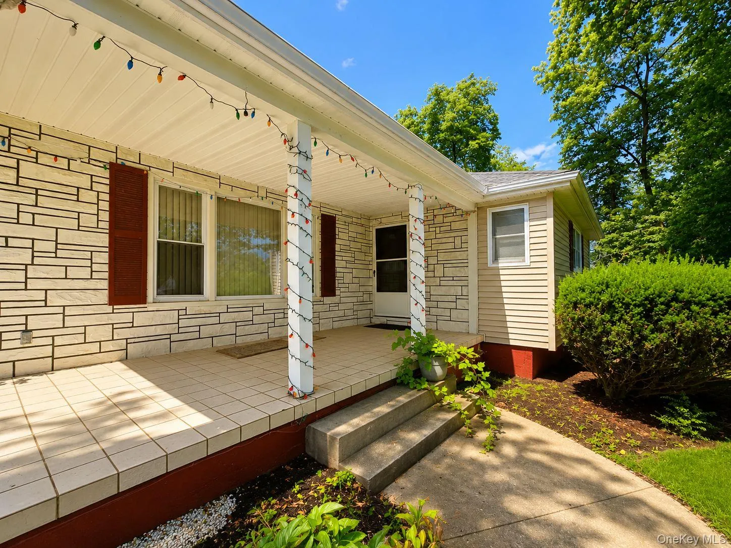 19 Stewart Place, Ramapo, NY, 5 Bedrooms Bedrooms, 9 Rooms Rooms,3 BathroomsBathrooms,Residential,For Rent,Stewart,0,1046634 19 Stewart Place, Ramapo, NY, 5 Bedrooms Bedrooms, 9 Rooms Rooms,3 BathroomsBathrooms,Residential,For Rent,Stewart,0,1046634