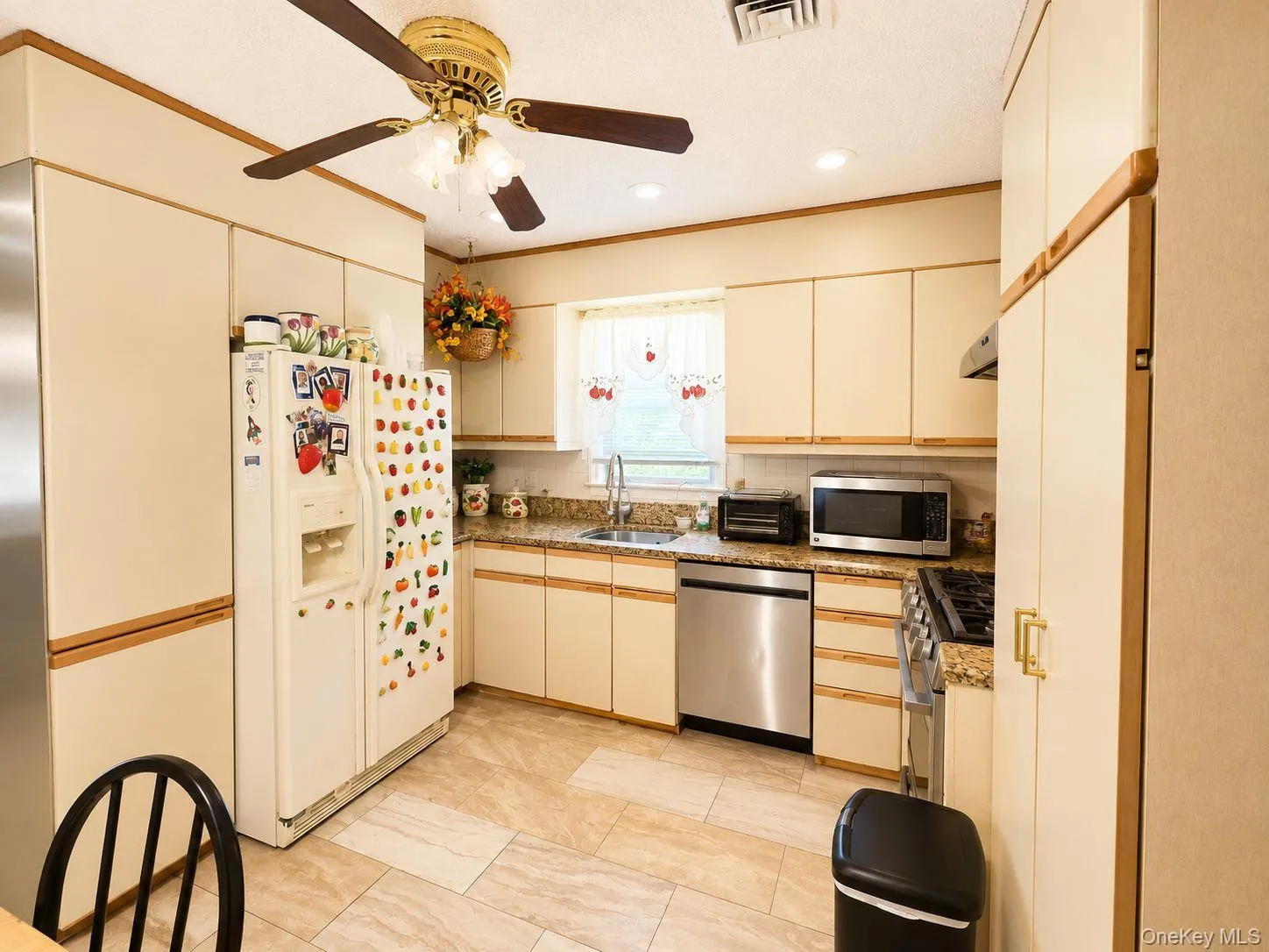 19 Stewart Place, Ramapo, NY, 5 Bedrooms Bedrooms, 9 Rooms Rooms,3 BathroomsBathrooms,Residential,For Rent,Stewart,0,1046634 19 Stewart Place, Ramapo, NY, 5 Bedrooms Bedrooms, 9 Rooms Rooms,3 BathroomsBathrooms,Residential,For Rent,Stewart,0,1046634