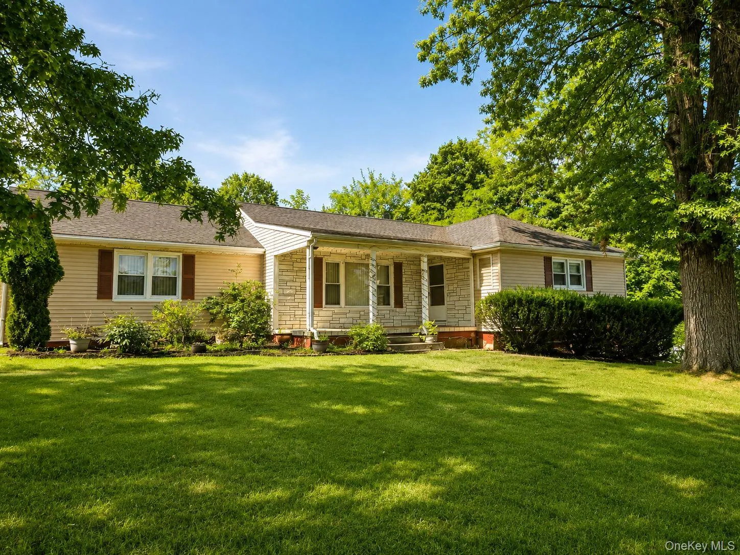 19 Stewart Place, Ramapo, NY, 5 Bedrooms Bedrooms, 9 Rooms Rooms,3 BathroomsBathrooms,Residential,For Rent,Stewart,0,1046634 19 Stewart Place, Ramapo, NY, 5 Bedrooms Bedrooms, 9 Rooms Rooms,3 BathroomsBathrooms,Residential,For Rent,Stewart,0,1046634