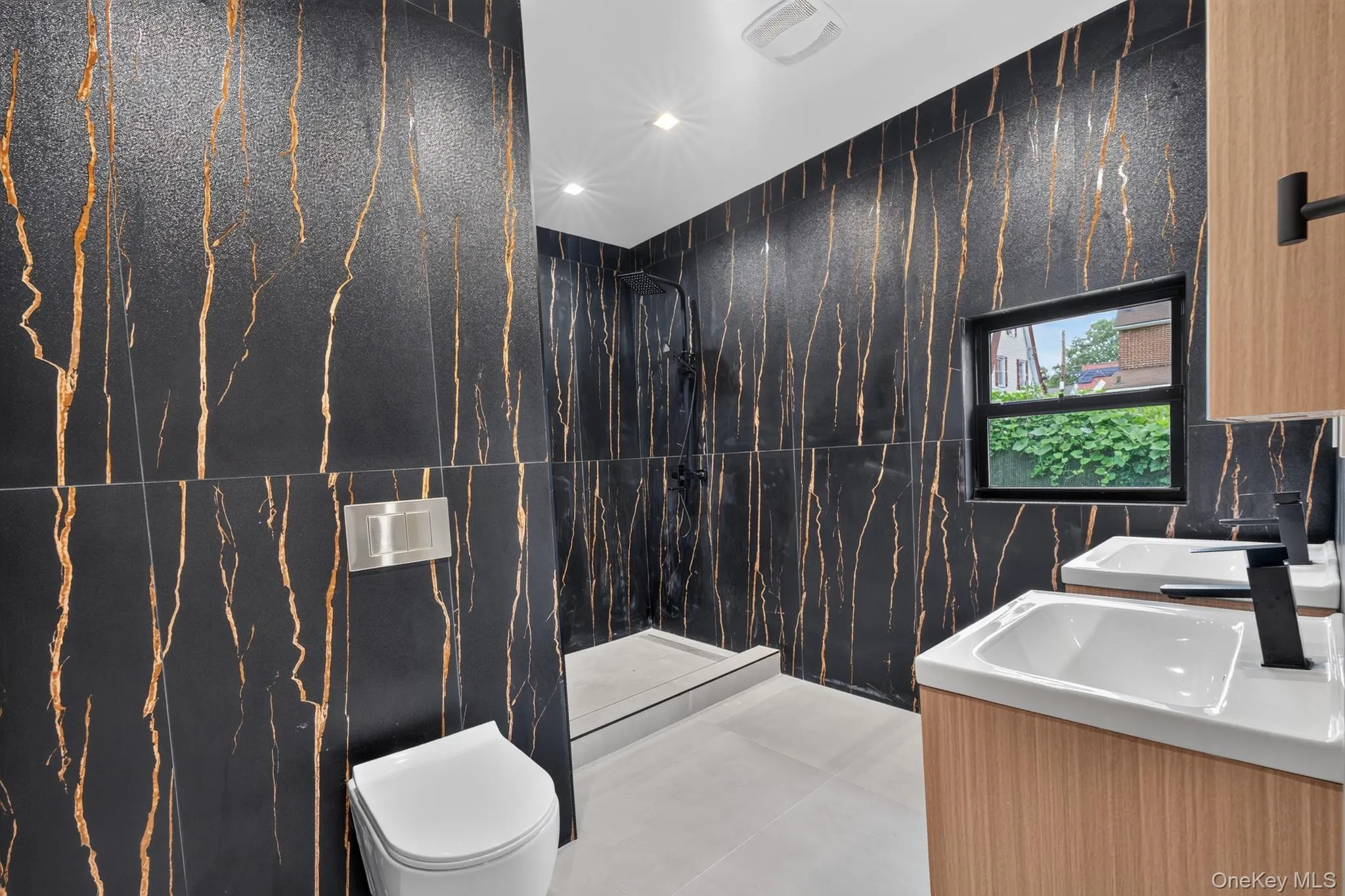 11137 196th Street, New York, NY, 7 Bedrooms Bedrooms, 20 Rooms Rooms,4 BathroomsBathrooms,Residential,For Rent,196th,0,1046635 11137 196th Street, New York, NY, 7 Bedrooms Bedrooms, 20 Rooms Rooms,4 BathroomsBathrooms,Residential,For Rent,196th,0,1046635