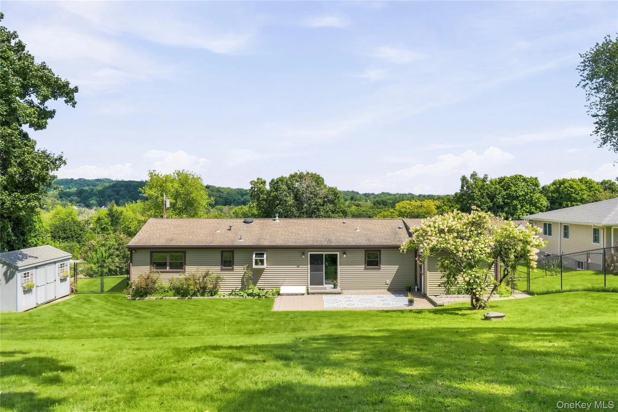 28 Hilltop Drive, Carmel, NY, 3 Bedrooms Bedrooms, 9 Rooms Rooms,2 BathroomsBathrooms,Residential,For Rent,Hilltop,0,1046637 28 Hilltop Drive, Carmel, NY, 3 Bedrooms Bedrooms, 9 Rooms Rooms,2 BathroomsBathrooms,Residential,For Rent,Hilltop,0,1046637