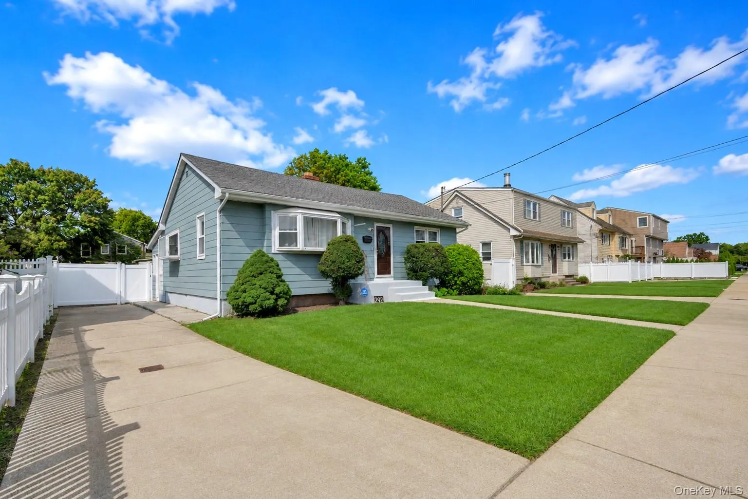 292 Roosevelt Avenue, Hempstead, NY, 3 Bedrooms Bedrooms, 5 Rooms Rooms,2 BathroomsBathrooms,Residential,For Rent,Roosevelt,0,1046638 292 Roosevelt Avenue, Hempstead, NY, 3 Bedrooms Bedrooms, 5 Rooms Rooms,2 BathroomsBathrooms,Residential,For Rent,Roosevelt,0,1046638
