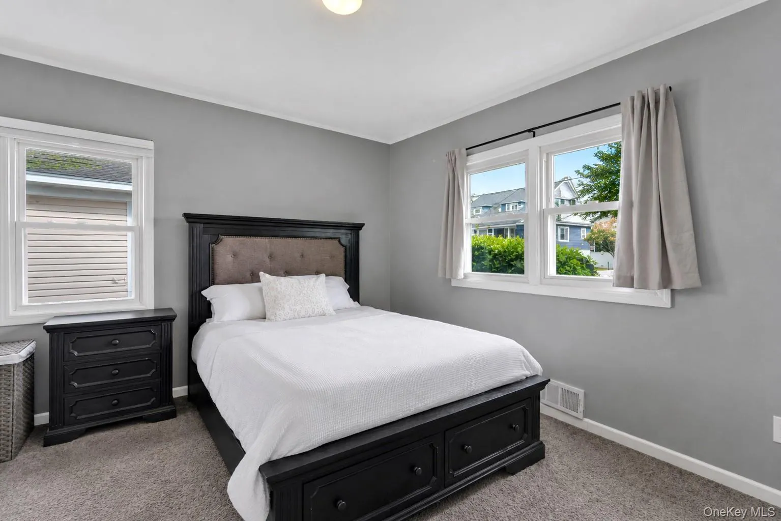 292 Roosevelt Avenue, Hempstead, NY, 3 Bedrooms Bedrooms, 5 Rooms Rooms,2 BathroomsBathrooms,Residential,For Rent,Roosevelt,0,1046638 292 Roosevelt Avenue, Hempstead, NY, 3 Bedrooms Bedrooms, 5 Rooms Rooms,2 BathroomsBathrooms,Residential,For Rent,Roosevelt,0,1046638
