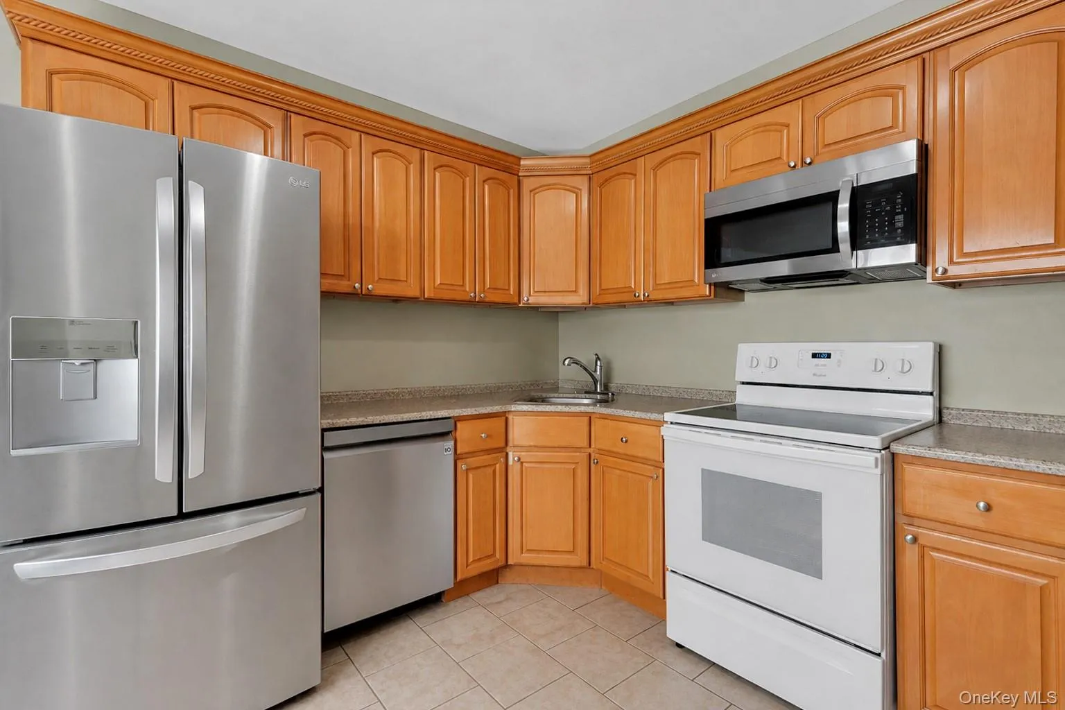 292 Roosevelt Avenue, Hempstead, NY, 3 Bedrooms Bedrooms, 5 Rooms Rooms,2 BathroomsBathrooms,Residential,For Rent,Roosevelt,0,1046638 292 Roosevelt Avenue, Hempstead, NY, 3 Bedrooms Bedrooms, 5 Rooms Rooms,2 BathroomsBathrooms,Residential,For Rent,Roosevelt,0,1046638