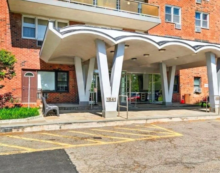 1841 Central Park Avenue, Yonkers, NY, 1 Bedroom Bedrooms, 4 Rooms Rooms,1 BathroomBathrooms,Residential,For Rent,Central Park,0,1046639 1841 Central Park Avenue, Yonkers, NY, 1 Bedroom Bedrooms, 4 Rooms Rooms,1 BathroomBathrooms,Residential,For Rent,Central Park,0,1046639