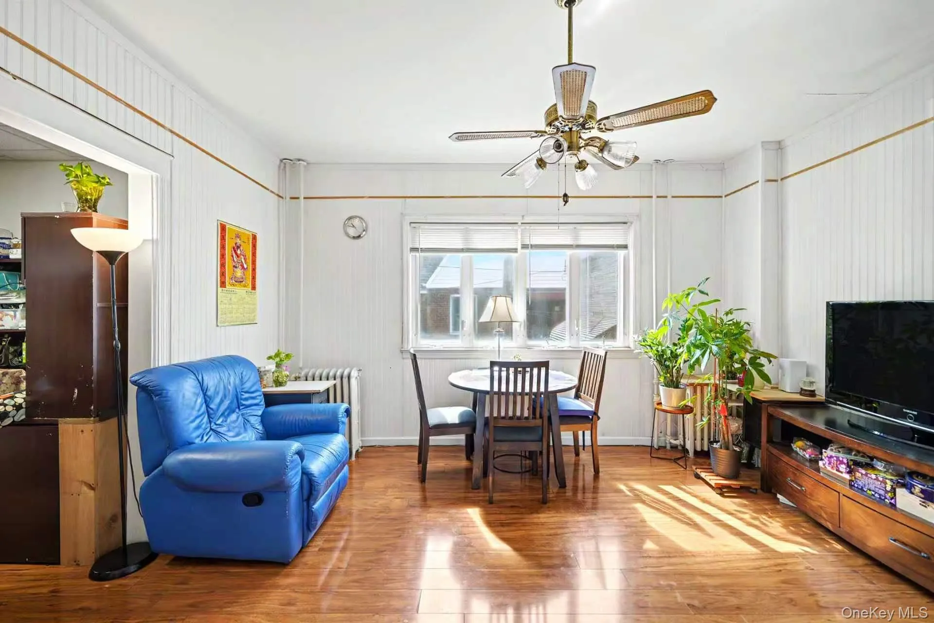 6016 69th Lane, New York, NY, 3 Bedrooms Bedrooms, 5 Rooms Rooms,1 BathroomBathrooms,Residential,For Rent,69th,0,1046644 6016 69th Lane, New York, NY, 3 Bedrooms Bedrooms, 5 Rooms Rooms,1 BathroomBathrooms,Residential,For Rent,69th,0,1046644