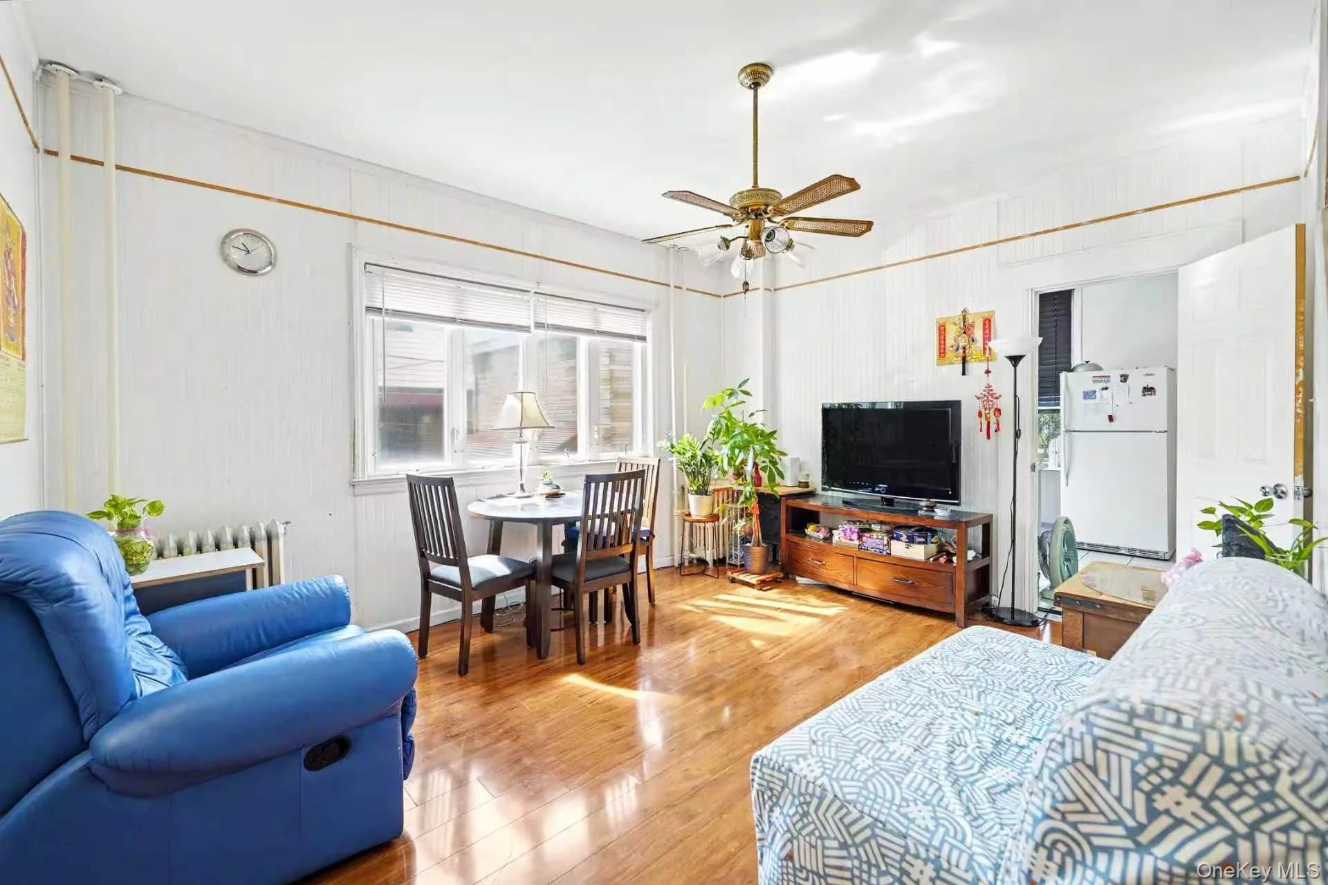 6016 69th Lane, New York, NY, 3 Bedrooms Bedrooms, 5 Rooms Rooms,1 BathroomBathrooms,Residential,For Rent,69th,0,1046644 6016 69th Lane, New York, NY, 3 Bedrooms Bedrooms, 5 Rooms Rooms,1 BathroomBathrooms,Residential,For Rent,69th,0,1046644