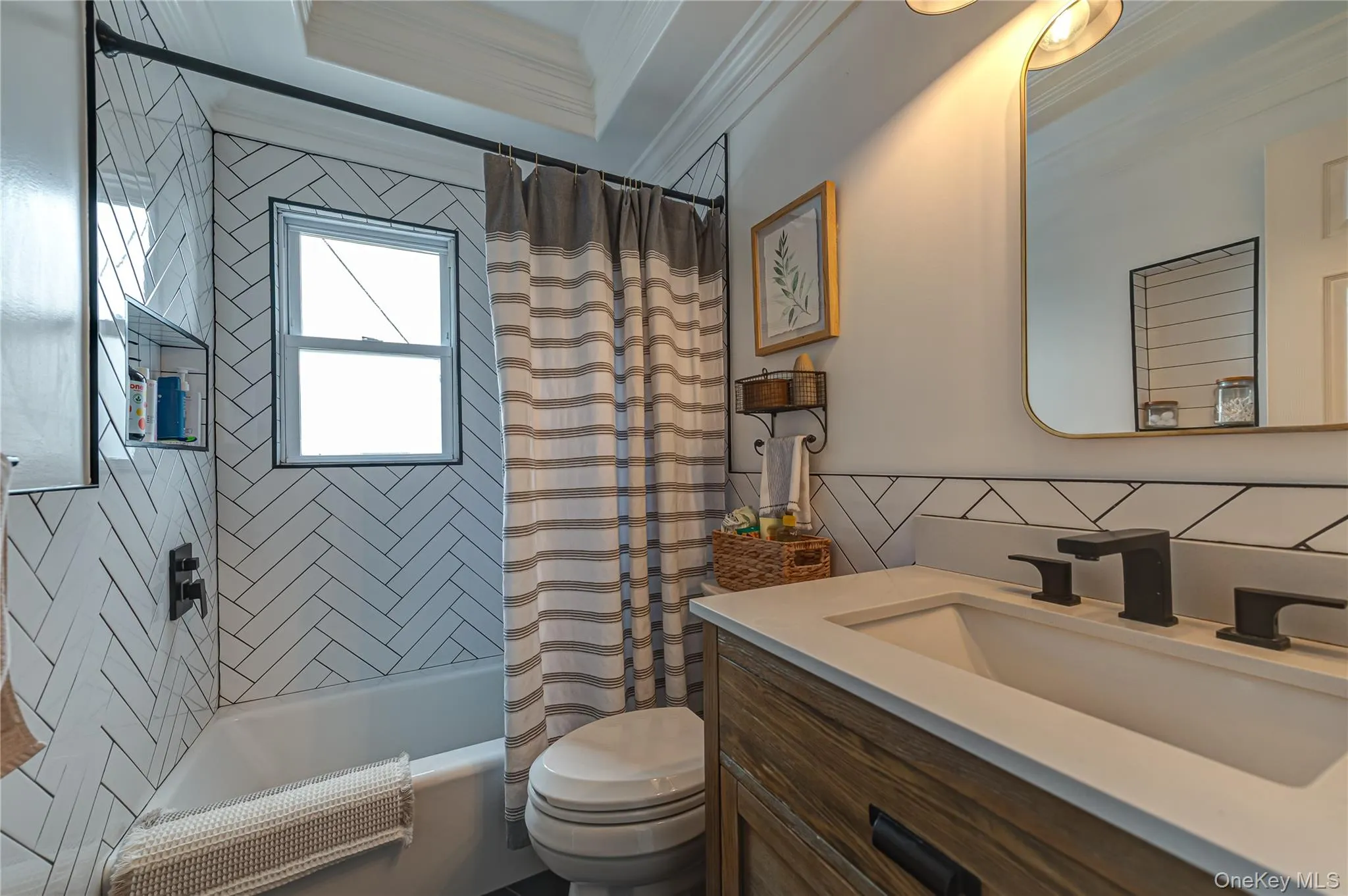3 Peary Lane, Smithtown, NY, 3 Bedrooms Bedrooms, 7 Rooms Rooms,2 BathroomsBathrooms,Residential,For Rent,Peary,0,1046645 3 Peary Lane, Smithtown, NY, 3 Bedrooms Bedrooms, 7 Rooms Rooms,2 BathroomsBathrooms,Residential,For Rent,Peary,0,1046645