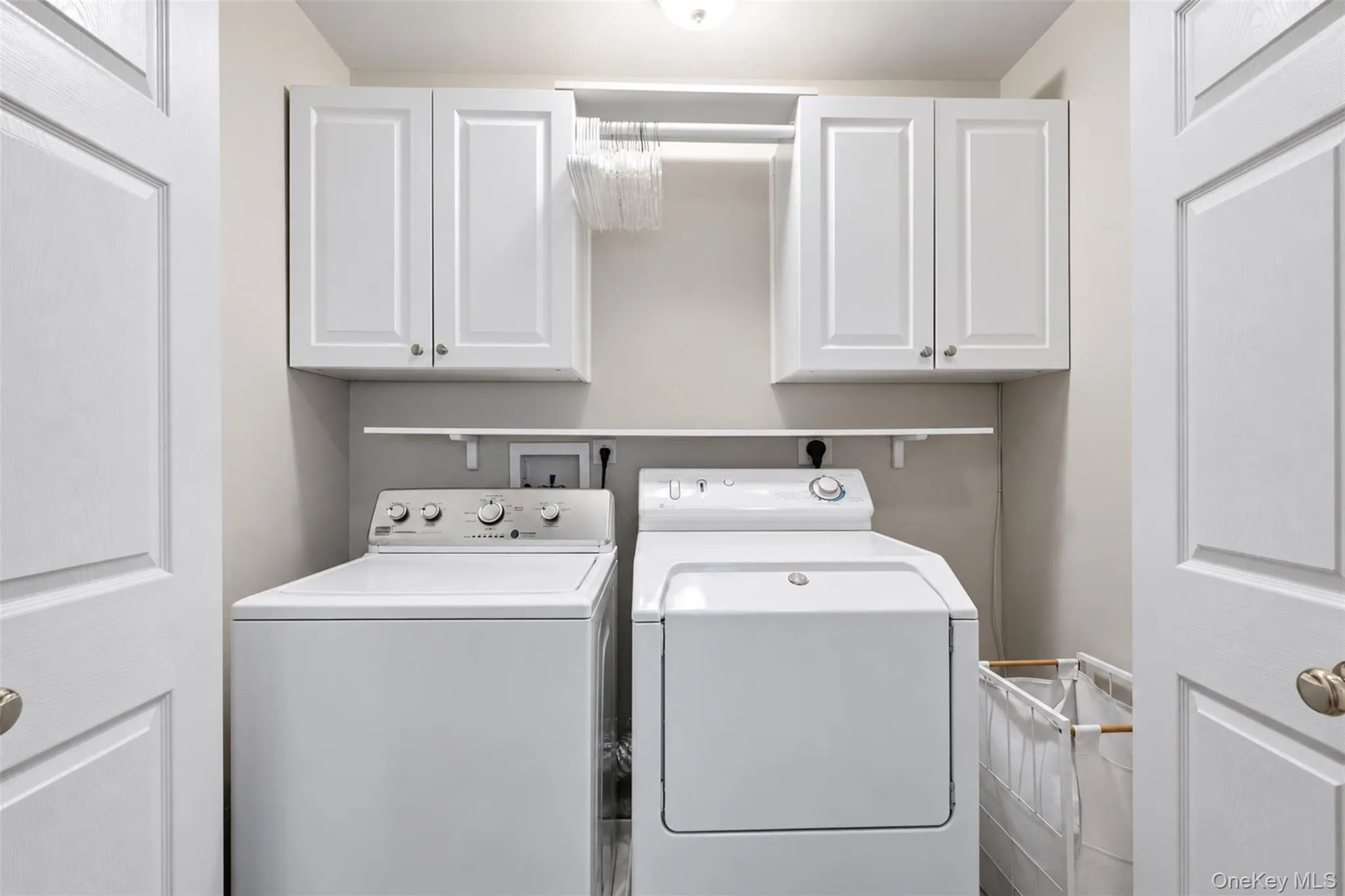49 Millstream Court, Pawling, NY, 3 Bedrooms Bedrooms, 11 Rooms Rooms,2 BathroomsBathrooms,Residential,For Rent,Millstream,0,1046647 49 Millstream Court, Pawling, NY, 3 Bedrooms Bedrooms, 11 Rooms Rooms,2 BathroomsBathrooms,Residential,For Rent,Millstream,0,1046647
