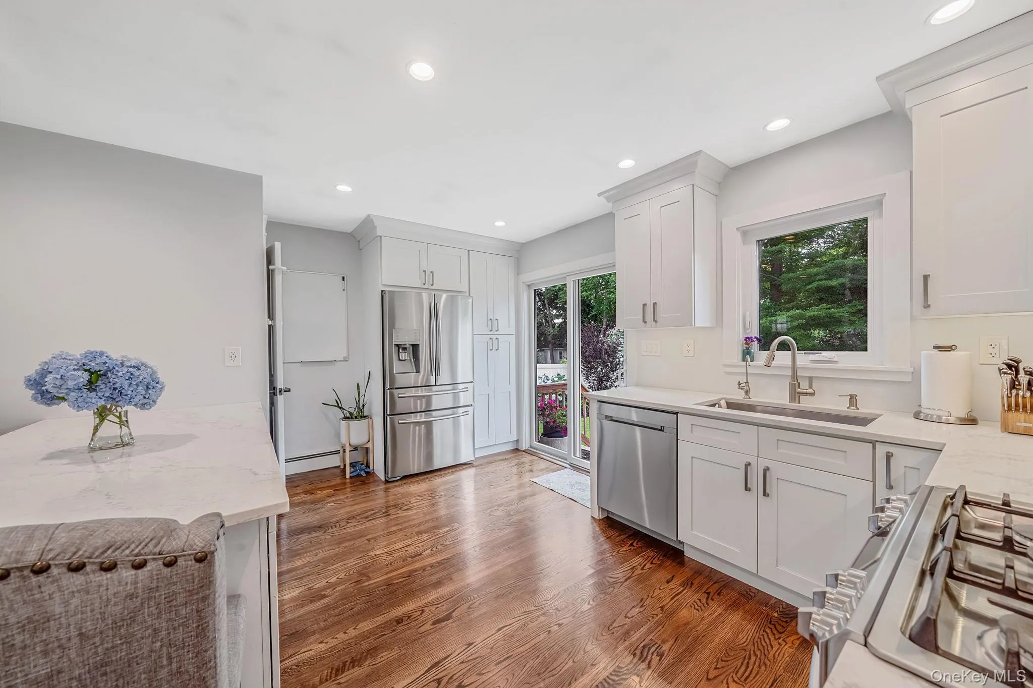 8 Gedney Avenue, Smithtown, NY, 3 Bedrooms Bedrooms, 5 Rooms Rooms,1 BathroomBathrooms,Residential,For Rent,Gedney,0,1046648 8 Gedney Avenue, Smithtown, NY, 3 Bedrooms Bedrooms, 5 Rooms Rooms,1 BathroomBathrooms,Residential,For Rent,Gedney,0,1046648
