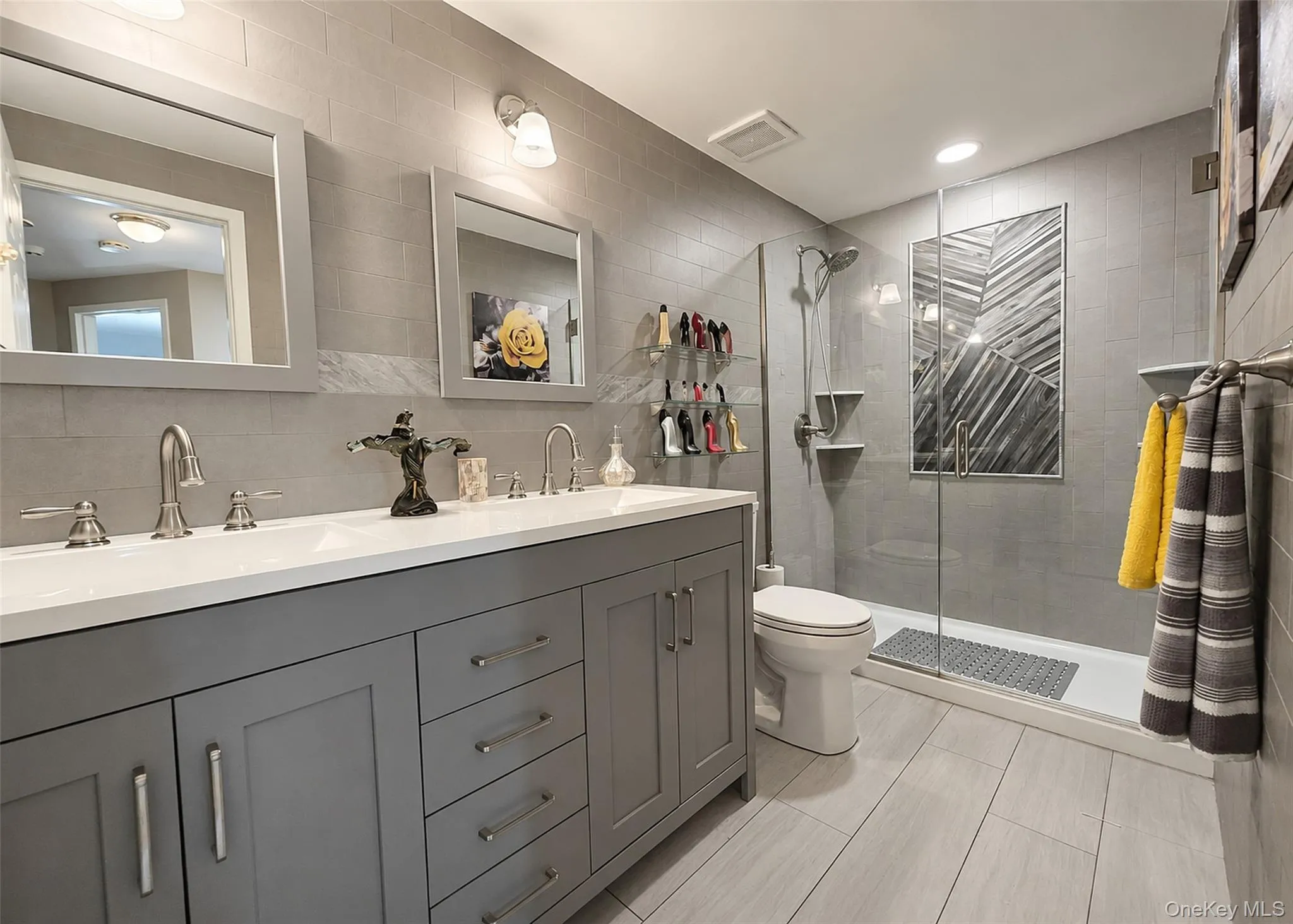 99 Skyline Drive, Brookhaven, NY, 3 Bedrooms Bedrooms, 6 Rooms Rooms,1 BathroomBathrooms,Residential,For Rent,Skyline,0,1046649 99 Skyline Drive, Brookhaven, NY, 3 Bedrooms Bedrooms, 6 Rooms Rooms,1 BathroomBathrooms,Residential,For Rent,Skyline,0,1046649