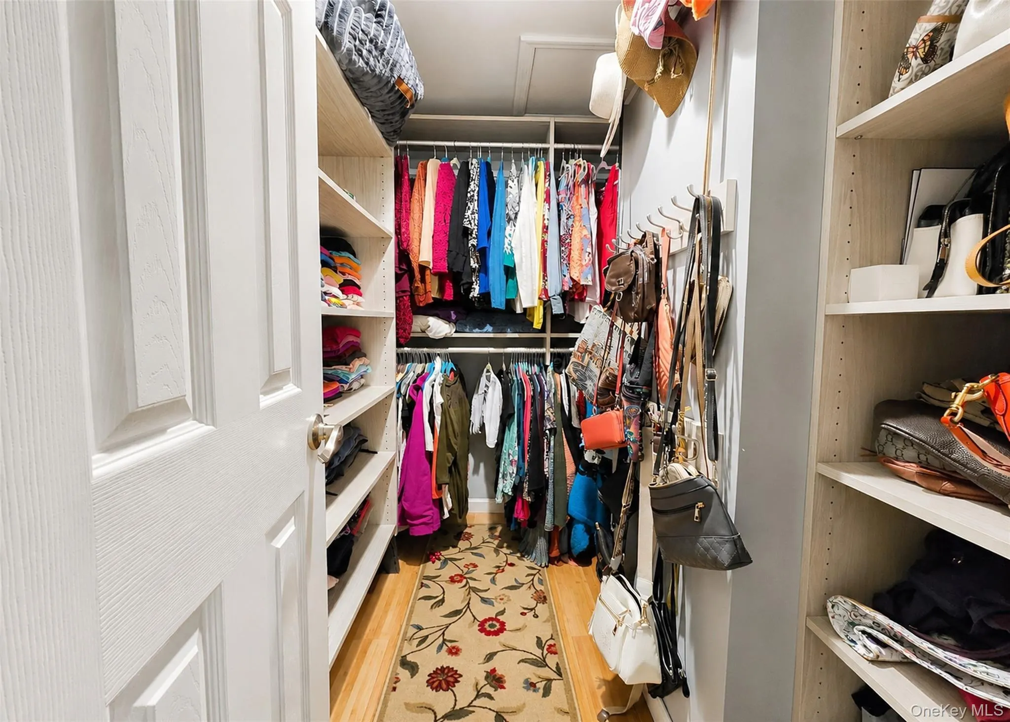 99 Skyline Drive, Brookhaven, NY, 3 Bedrooms Bedrooms, 6 Rooms Rooms,1 BathroomBathrooms,Residential,For Rent,Skyline,0,1046649 99 Skyline Drive, Brookhaven, NY, 3 Bedrooms Bedrooms, 6 Rooms Rooms,1 BathroomBathrooms,Residential,For Rent,Skyline,0,1046649