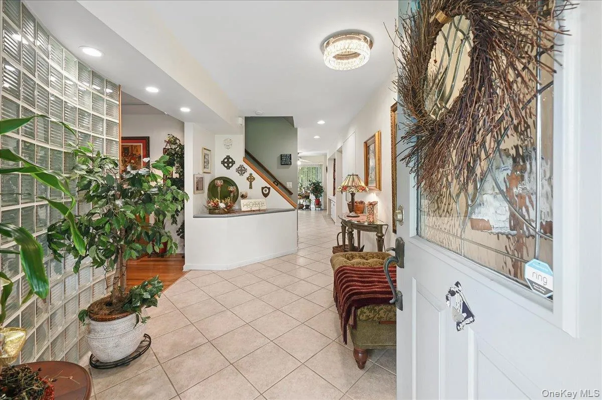 12 Berkshire Drive, Clarkstown, NY, 4 Bedrooms Bedrooms, 11 Rooms Rooms,2 BathroomsBathrooms,Residential,For Rent,Berkshire,0,1046656 12 Berkshire Drive, Clarkstown, NY, 4 Bedrooms Bedrooms, 11 Rooms Rooms,2 BathroomsBathrooms,Residential,For Rent,Berkshire,0,1046656