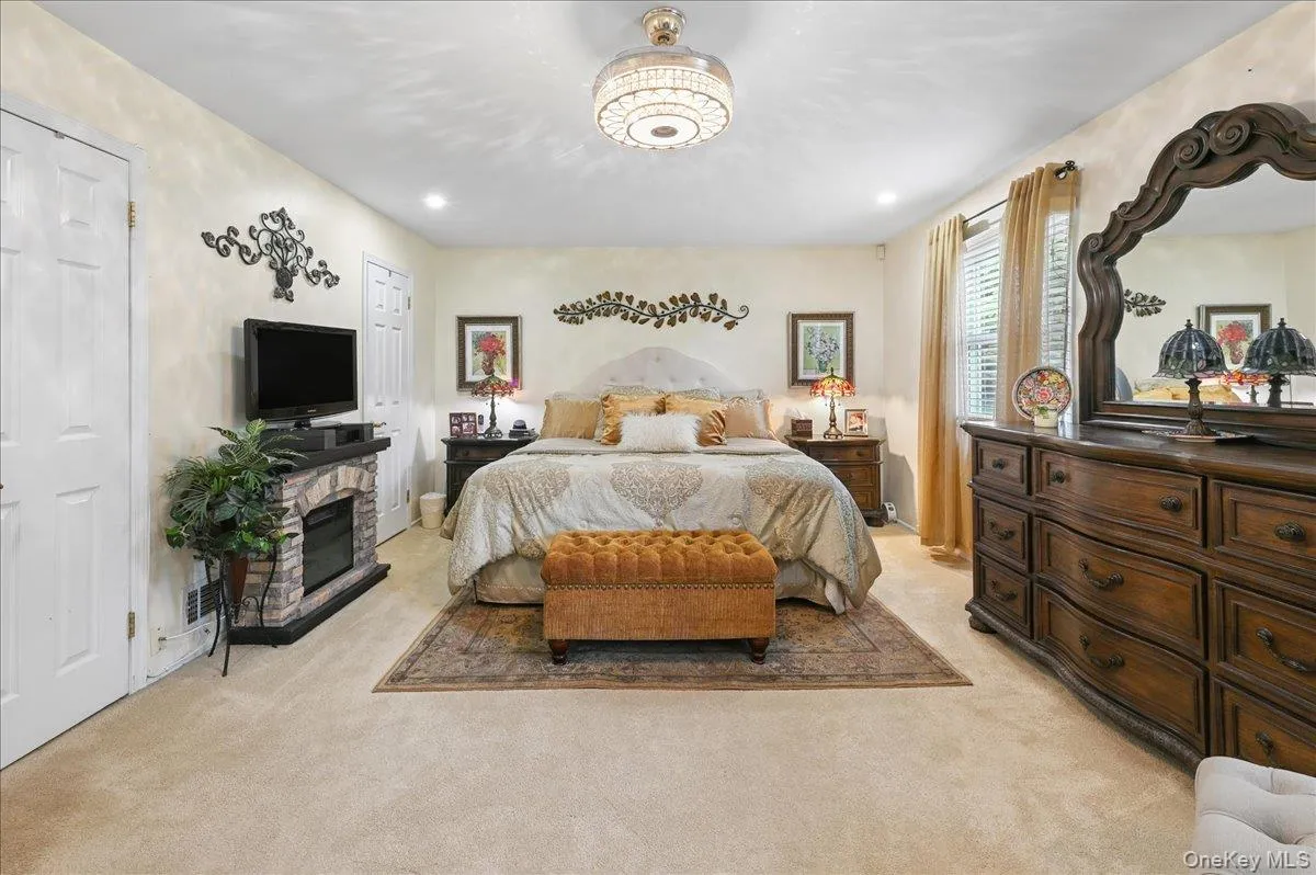 12 Berkshire Drive, Clarkstown, NY, 4 Bedrooms Bedrooms, 11 Rooms Rooms,2 BathroomsBathrooms,Residential,For Rent,Berkshire,0,1046656 12 Berkshire Drive, Clarkstown, NY, 4 Bedrooms Bedrooms, 11 Rooms Rooms,2 BathroomsBathrooms,Residential,For Rent,Berkshire,0,1046656