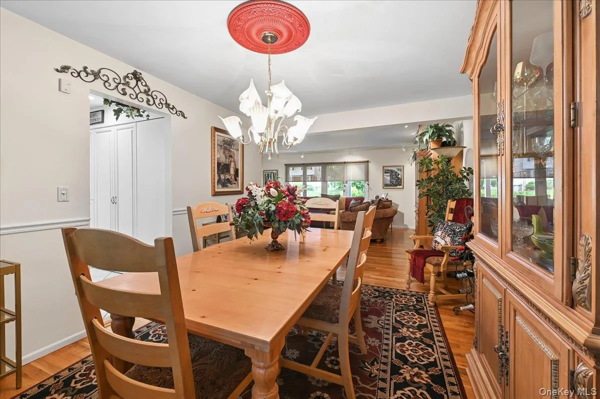 12 Berkshire Drive, Clarkstown, NY, 4 Bedrooms Bedrooms, 11 Rooms Rooms,2 BathroomsBathrooms,Residential,For Rent,Berkshire,0,1046656 12 Berkshire Drive, Clarkstown, NY, 4 Bedrooms Bedrooms, 11 Rooms Rooms,2 BathroomsBathrooms,Residential,For Rent,Berkshire,0,1046656
