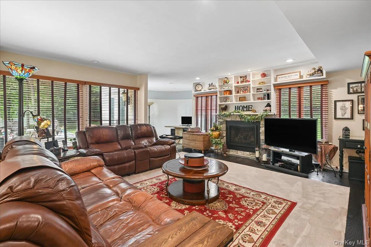 12 Berkshire Drive, Clarkstown, NY, 4 Bedrooms Bedrooms, 11 Rooms Rooms,2 BathroomsBathrooms,Residential,For Rent,Berkshire,0,1046656 12 Berkshire Drive, Clarkstown, NY, 4 Bedrooms Bedrooms, 11 Rooms Rooms,2 BathroomsBathrooms,Residential,For Rent,Berkshire,0,1046656