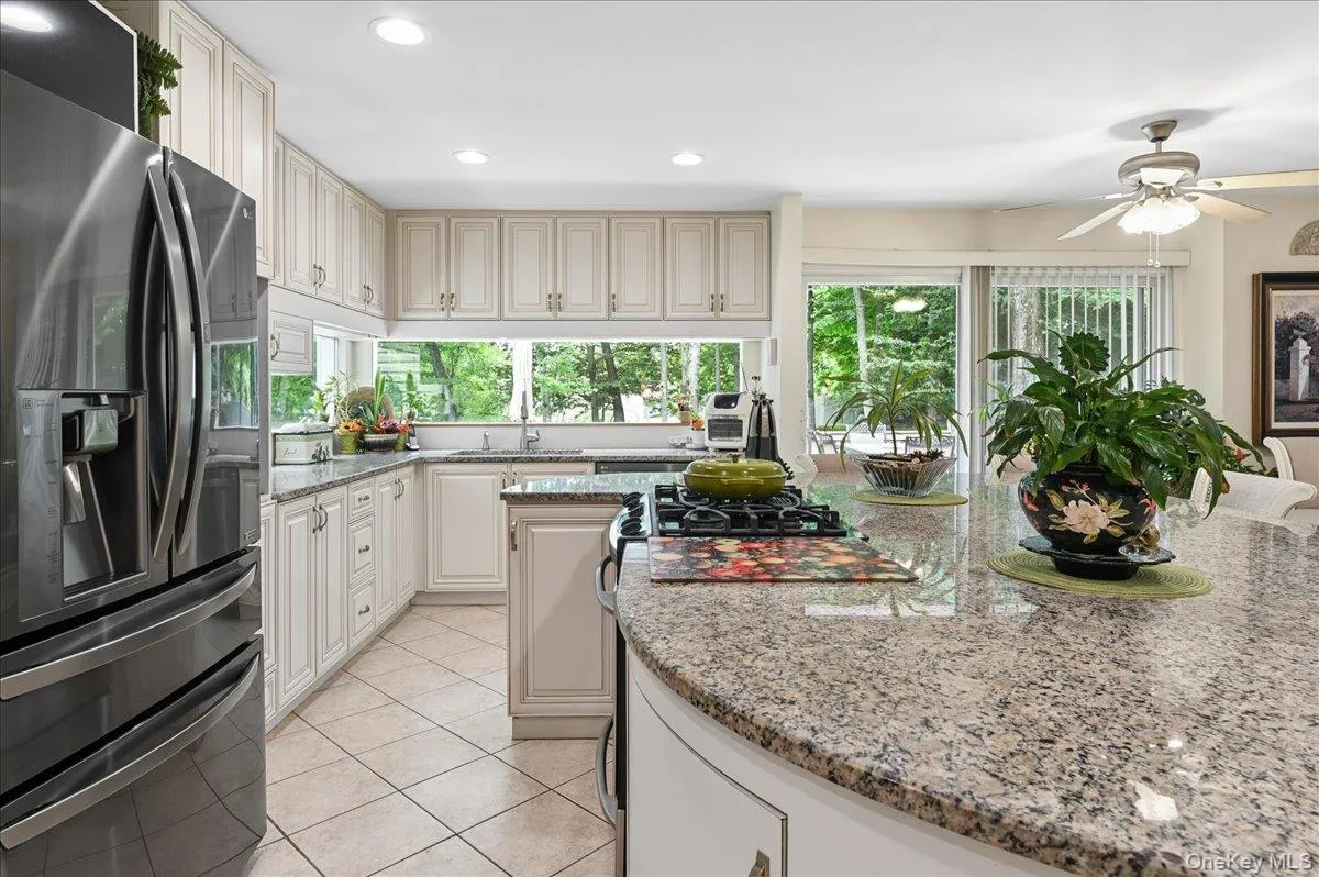 12 Berkshire Drive, Clarkstown, NY, 4 Bedrooms Bedrooms, 11 Rooms Rooms,2 BathroomsBathrooms,Residential,For Rent,Berkshire,0,1046656 12 Berkshire Drive, Clarkstown, NY, 4 Bedrooms Bedrooms, 11 Rooms Rooms,2 BathroomsBathrooms,Residential,For Rent,Berkshire,0,1046656