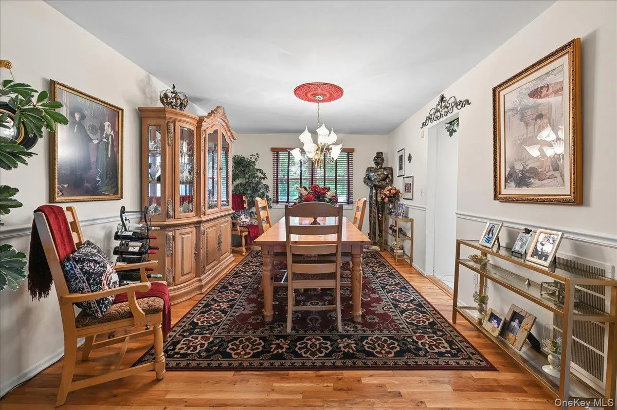 12 Berkshire Drive, Clarkstown, NY, 4 Bedrooms Bedrooms, 11 Rooms Rooms,2 BathroomsBathrooms,Residential,For Rent,Berkshire,0,1046656 12 Berkshire Drive, Clarkstown, NY, 4 Bedrooms Bedrooms, 11 Rooms Rooms,2 BathroomsBathrooms,Residential,For Rent,Berkshire,0,1046656