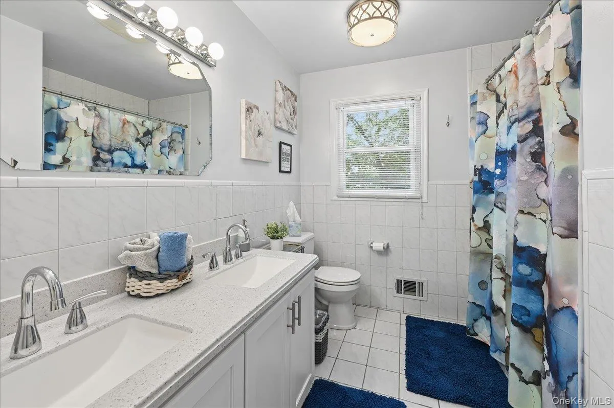12 Berkshire Drive, Clarkstown, NY, 4 Bedrooms Bedrooms, 11 Rooms Rooms,2 BathroomsBathrooms,Residential,For Rent,Berkshire,0,1046656 12 Berkshire Drive, Clarkstown, NY, 4 Bedrooms Bedrooms, 11 Rooms Rooms,2 BathroomsBathrooms,Residential,For Rent,Berkshire,0,1046656