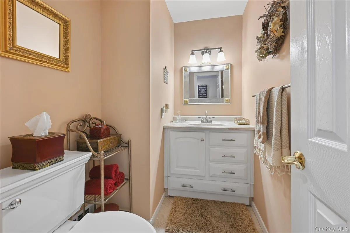 12 Berkshire Drive, Clarkstown, NY, 4 Bedrooms Bedrooms, 11 Rooms Rooms,2 BathroomsBathrooms,Residential,For Rent,Berkshire,0,1046656 12 Berkshire Drive, Clarkstown, NY, 4 Bedrooms Bedrooms, 11 Rooms Rooms,2 BathroomsBathrooms,Residential,For Rent,Berkshire,0,1046656