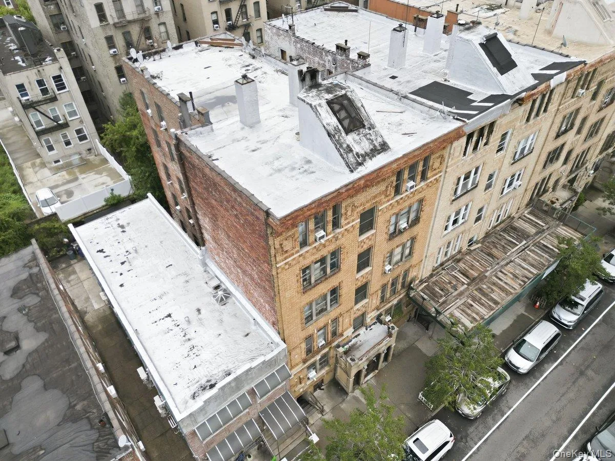 1226 Evergreen Avenue, New York, NY, 33 Bedrooms Bedrooms, 66 Rooms Rooms,11 BathroomsBathrooms,Residential,For Rent,Evergreen,0,1046657 1226 Evergreen Avenue, New York, NY, 33 Bedrooms Bedrooms, 66 Rooms Rooms,11 BathroomsBathrooms,Residential,For Rent,Evergreen,0,1046657