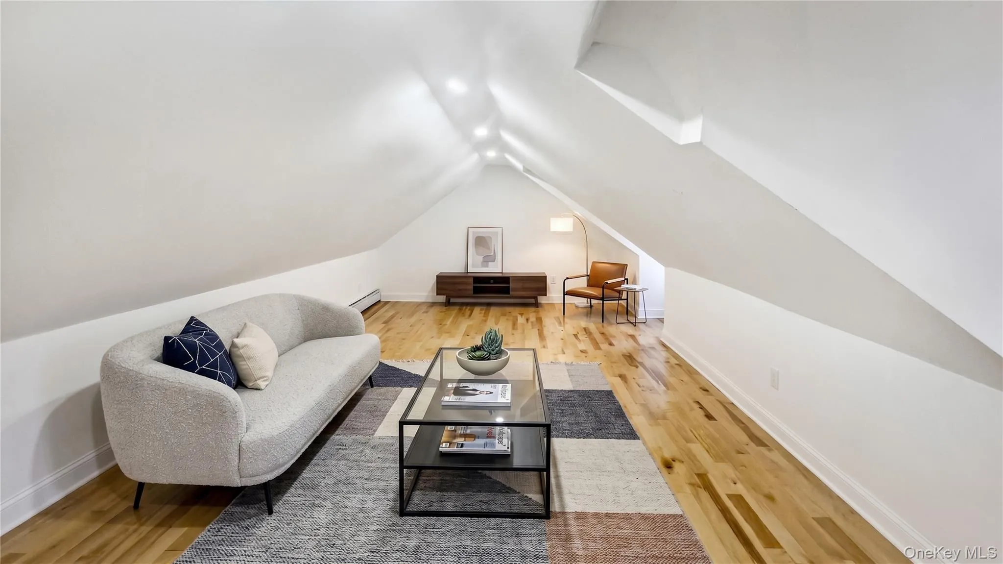 1180 Woodfield Road, Hempstead, NY, 4 Bedrooms Bedrooms, 12 Rooms Rooms,3 BathroomsBathrooms,Residential,For Rent,Woodfield,0,1046658 1180 Woodfield Road, Hempstead, NY, 4 Bedrooms Bedrooms, 12 Rooms Rooms,3 BathroomsBathrooms,Residential,For Rent,Woodfield,0,1046658