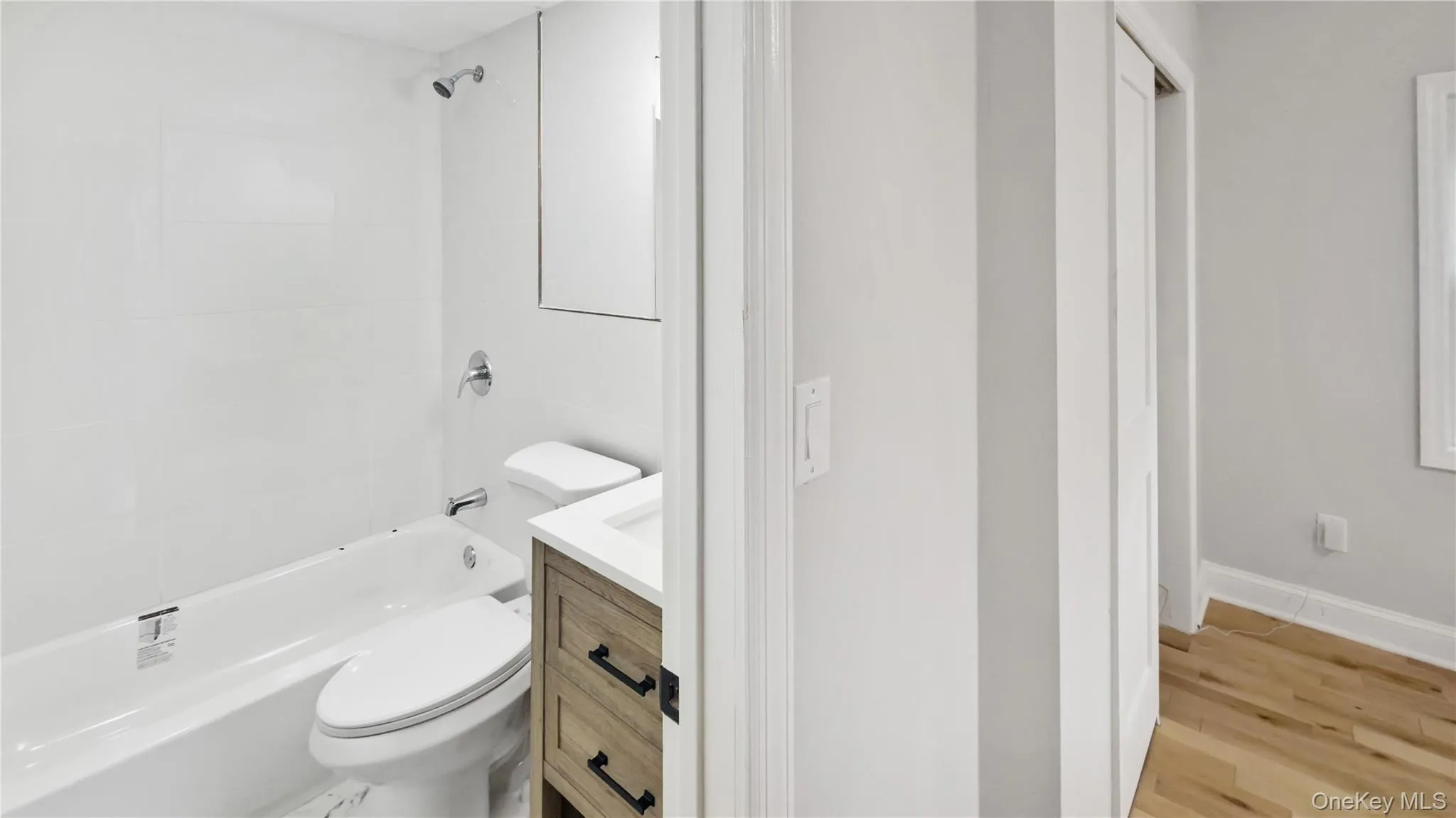 1180 Woodfield Road, Hempstead, NY, 4 Bedrooms Bedrooms, 12 Rooms Rooms,3 BathroomsBathrooms,Residential,For Rent,Woodfield,0,1046658 1180 Woodfield Road, Hempstead, NY, 4 Bedrooms Bedrooms, 12 Rooms Rooms,3 BathroomsBathrooms,Residential,For Rent,Woodfield,0,1046658