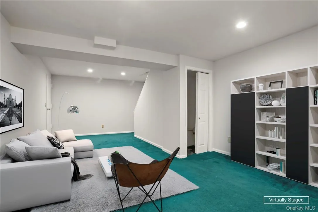 64 Greenvale Circle, White Plains, NY, 3 Bedrooms Bedrooms, 7 Rooms Rooms,2 BathroomsBathrooms,Residential Lease,For Rent,Greenvale,0,1046660 64 Greenvale Circle, White Plains, NY, 3 Bedrooms Bedrooms, 7 Rooms Rooms,2 BathroomsBathrooms,Residential Lease,For Rent,Greenvale,0,1046660