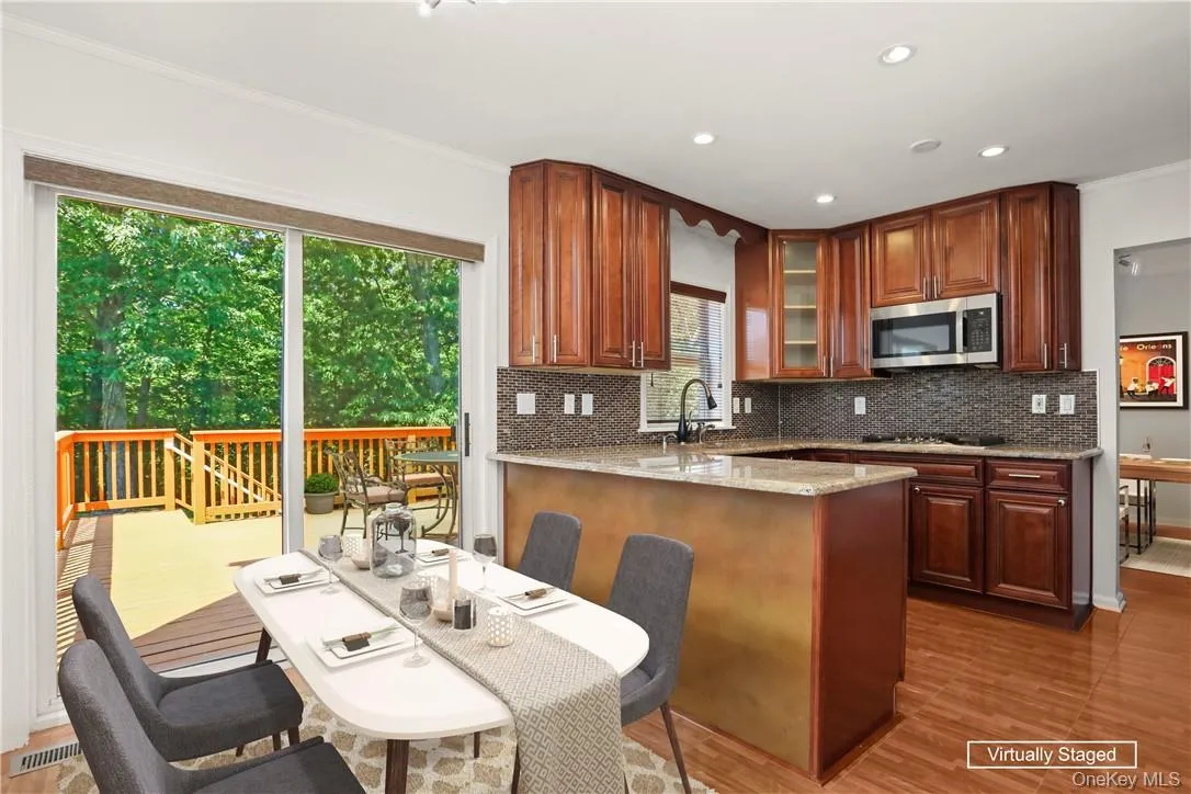64 Greenvale Circle, White Plains, NY, 3 Bedrooms Bedrooms, 7 Rooms Rooms,2 BathroomsBathrooms,Residential Lease,For Rent,Greenvale,0,1046660 64 Greenvale Circle, White Plains, NY, 3 Bedrooms Bedrooms, 7 Rooms Rooms,2 BathroomsBathrooms,Residential Lease,For Rent,Greenvale,0,1046660