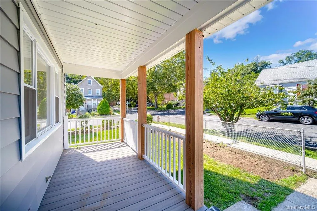 11 Maple Street, Orangetown, NY, 3 Bedrooms Bedrooms, 6 Rooms Rooms,2 BathroomsBathrooms,Residential,For Rent,Maple,0,1046661 11 Maple Street, Orangetown, NY, 3 Bedrooms Bedrooms, 6 Rooms Rooms,2 BathroomsBathrooms,Residential,For Rent,Maple,0,1046661