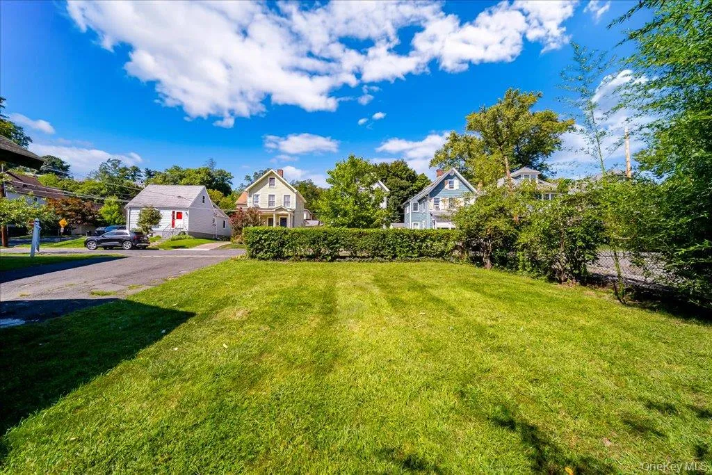 11 Maple Street, Orangetown, NY, 3 Bedrooms Bedrooms, 6 Rooms Rooms,2 BathroomsBathrooms,Residential,For Rent,Maple,0,1046661 11 Maple Street, Orangetown, NY, 3 Bedrooms Bedrooms, 6 Rooms Rooms,2 BathroomsBathrooms,Residential,For Rent,Maple,0,1046661