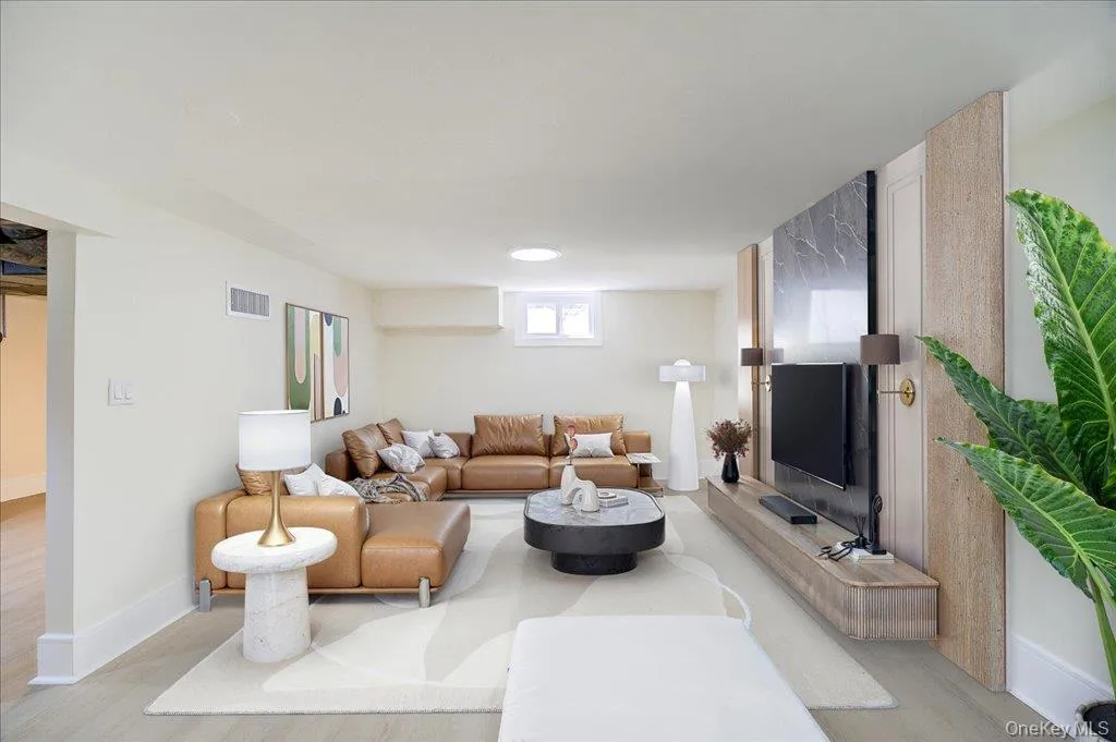 11 Maple Street, Orangetown, NY, 3 Bedrooms Bedrooms, 6 Rooms Rooms,2 BathroomsBathrooms,Residential,For Rent,Maple,0,1046661 11 Maple Street, Orangetown, NY, 3 Bedrooms Bedrooms, 6 Rooms Rooms,2 BathroomsBathrooms,Residential,For Rent,Maple,0,1046661