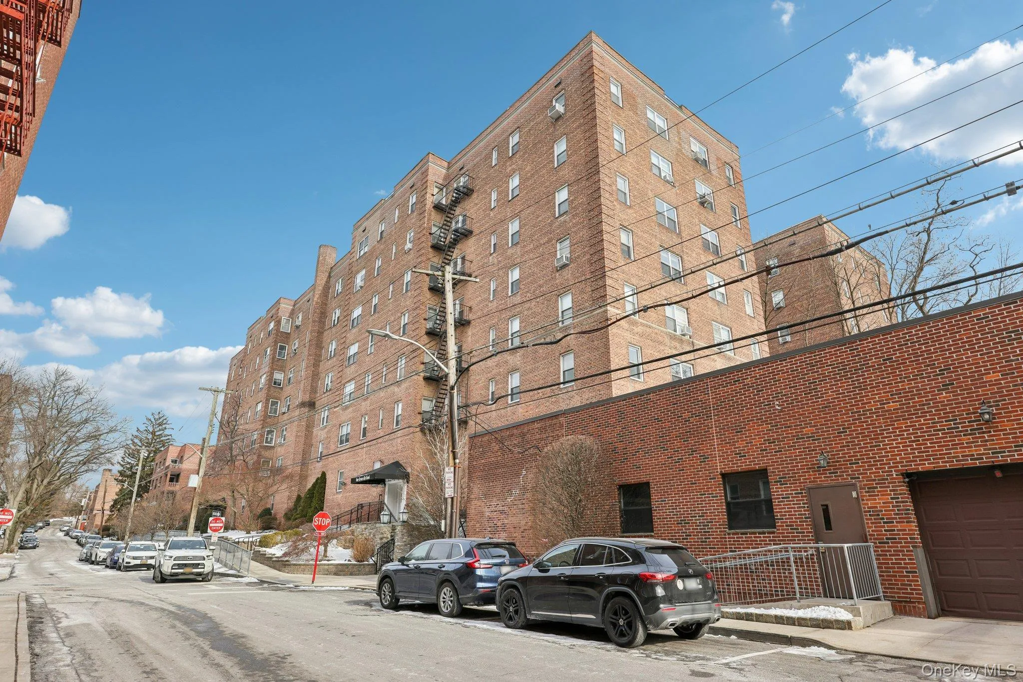 1 Bronxville Road, Yonkers, NY, 1 Bedroom Bedrooms, 3 Rooms Rooms,1 BathroomBathrooms,Residential,For Rent,Bronxville,0,1046669 1 Bronxville Road, Yonkers, NY, 1 Bedroom Bedrooms, 3 Rooms Rooms,1 BathroomBathrooms,Residential,For Rent,Bronxville,0,1046669