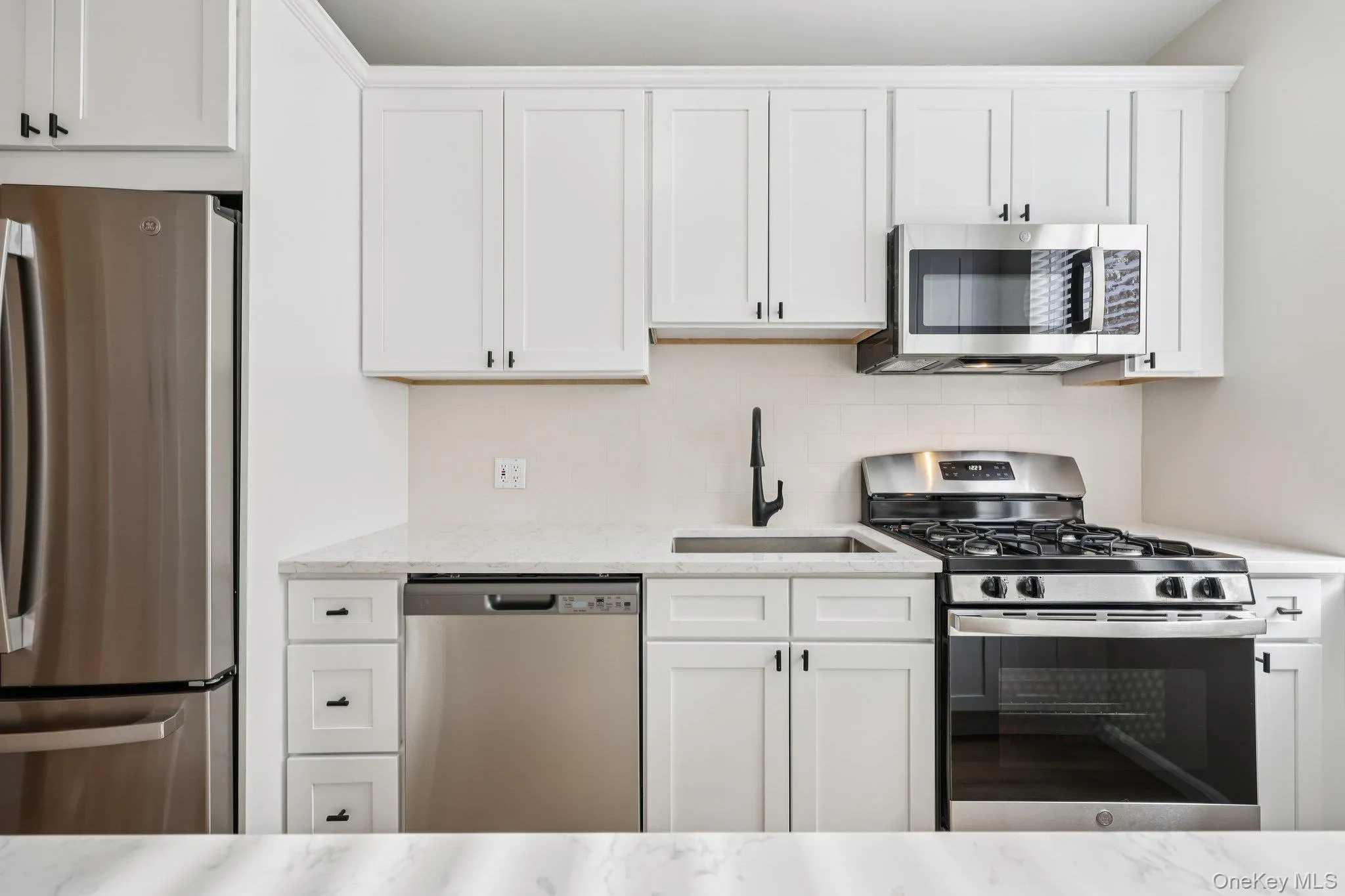 1 Bronxville Road, Yonkers, NY, 1 Bedroom Bedrooms, 3 Rooms Rooms,1 BathroomBathrooms,Residential,For Rent,Bronxville,0,1046669 1 Bronxville Road, Yonkers, NY, 1 Bedroom Bedrooms, 3 Rooms Rooms,1 BathroomBathrooms,Residential,For Rent,Bronxville,0,1046669