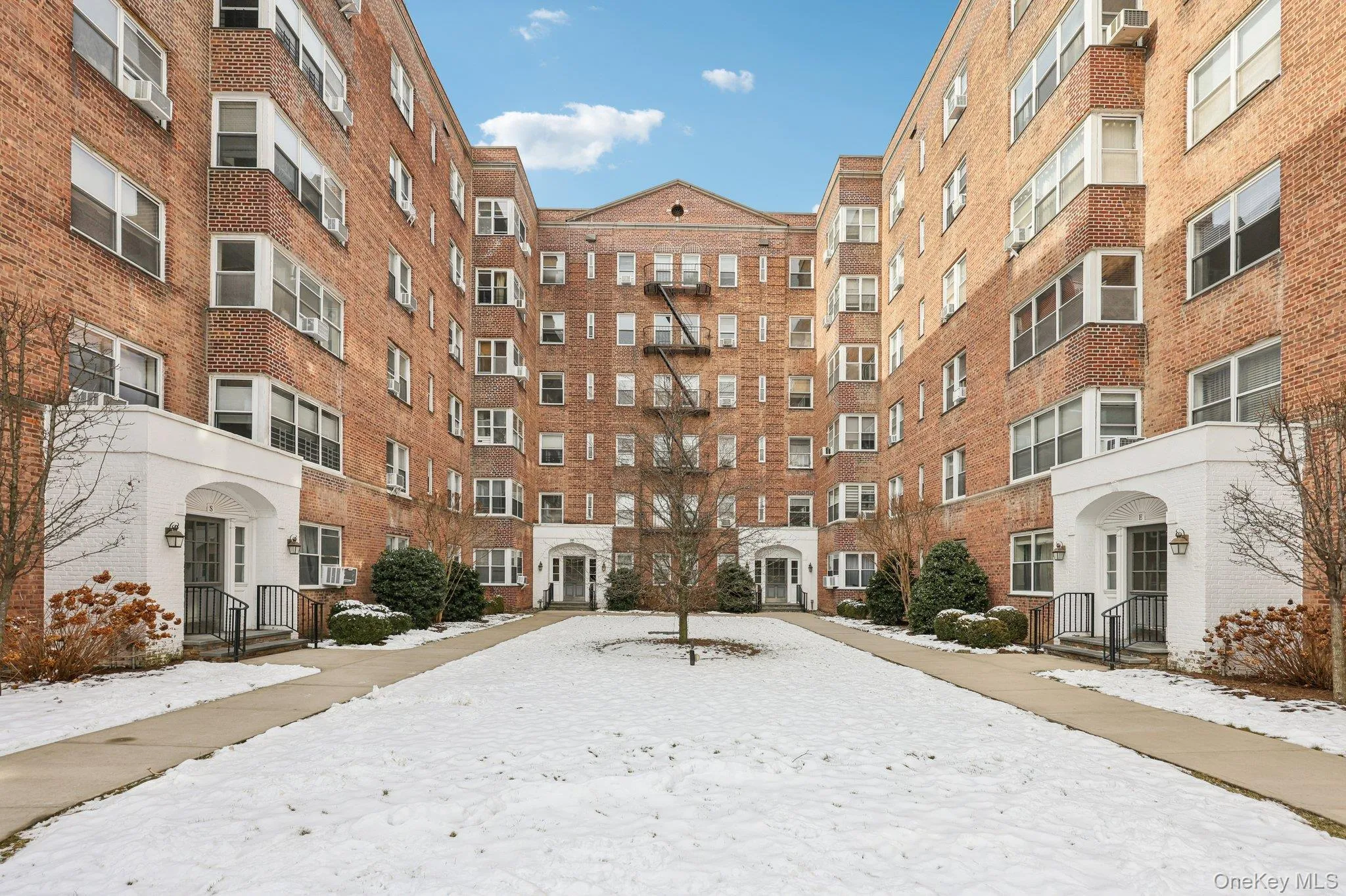 1 Bronxville Road, Yonkers, NY, 1 Bedroom Bedrooms, 3 Rooms Rooms,1 BathroomBathrooms,Residential,For Rent,Bronxville,0,1046669 1 Bronxville Road, Yonkers, NY, 1 Bedroom Bedrooms, 3 Rooms Rooms,1 BathroomBathrooms,Residential,For Rent,Bronxville,0,1046669