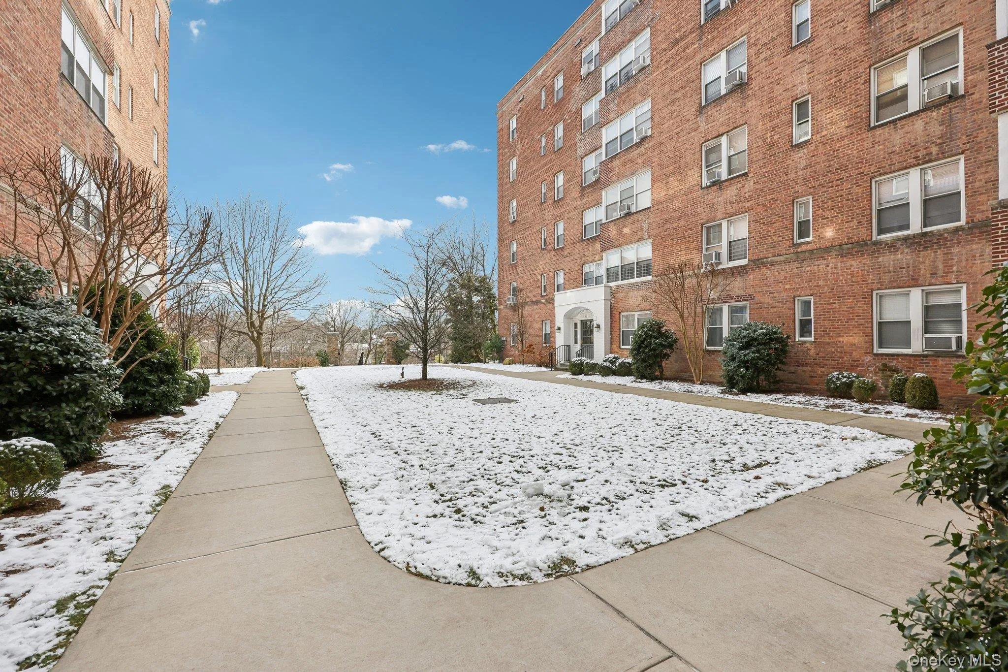 1 Bronxville Road, Yonkers, NY, 1 Bedroom Bedrooms, 3 Rooms Rooms,1 BathroomBathrooms,Residential,For Rent,Bronxville,0,1046669 1 Bronxville Road, Yonkers, NY, 1 Bedroom Bedrooms, 3 Rooms Rooms,1 BathroomBathrooms,Residential,For Rent,Bronxville,0,1046669