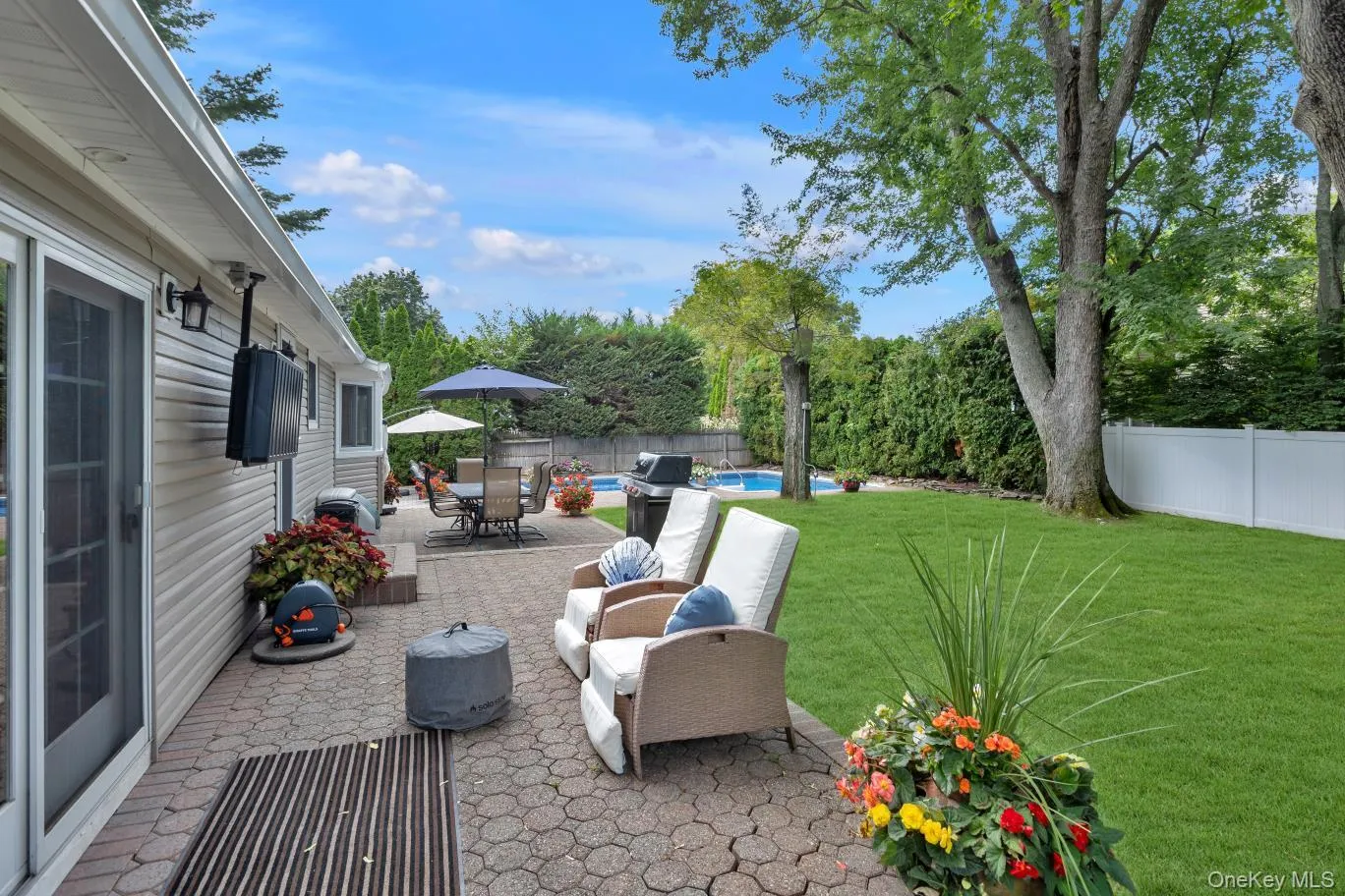2 Cori Lane, Huntington, NY, 4 Bedrooms Bedrooms, 9 Rooms Rooms,2 BathroomsBathrooms,Residential,For Rent,Cori,0,1046672 2 Cori Lane, Huntington, NY, 4 Bedrooms Bedrooms, 9 Rooms Rooms,2 BathroomsBathrooms,Residential,For Rent,Cori,0,1046672