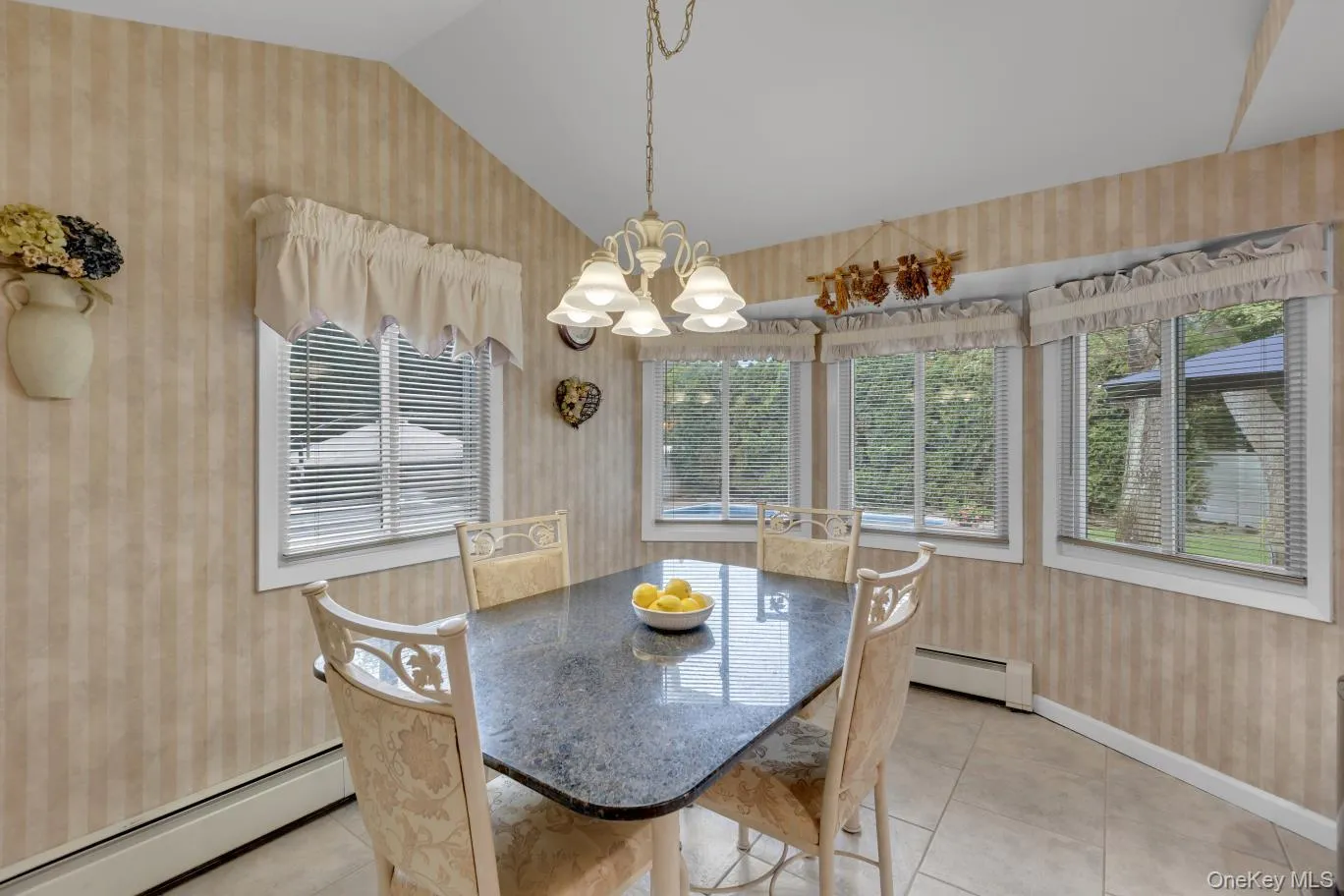 2 Cori Lane, Huntington, NY, 4 Bedrooms Bedrooms, 9 Rooms Rooms,2 BathroomsBathrooms,Residential,For Rent,Cori,0,1046672 2 Cori Lane, Huntington, NY, 4 Bedrooms Bedrooms, 9 Rooms Rooms,2 BathroomsBathrooms,Residential,For Rent,Cori,0,1046672